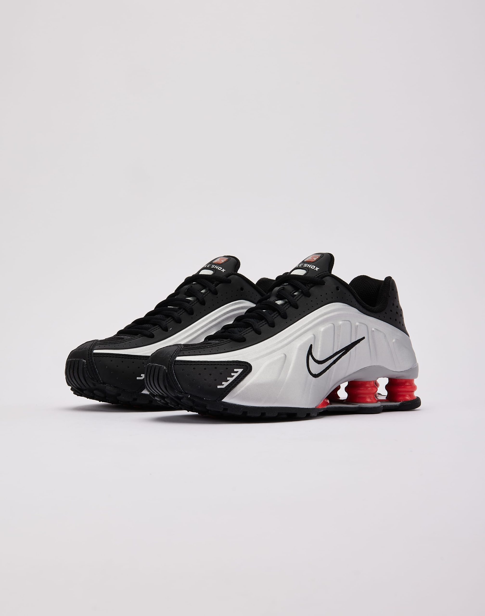 Nike Shox R4 Grade-School - Image 2