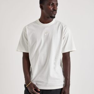 Nike Premium Essentials Tee