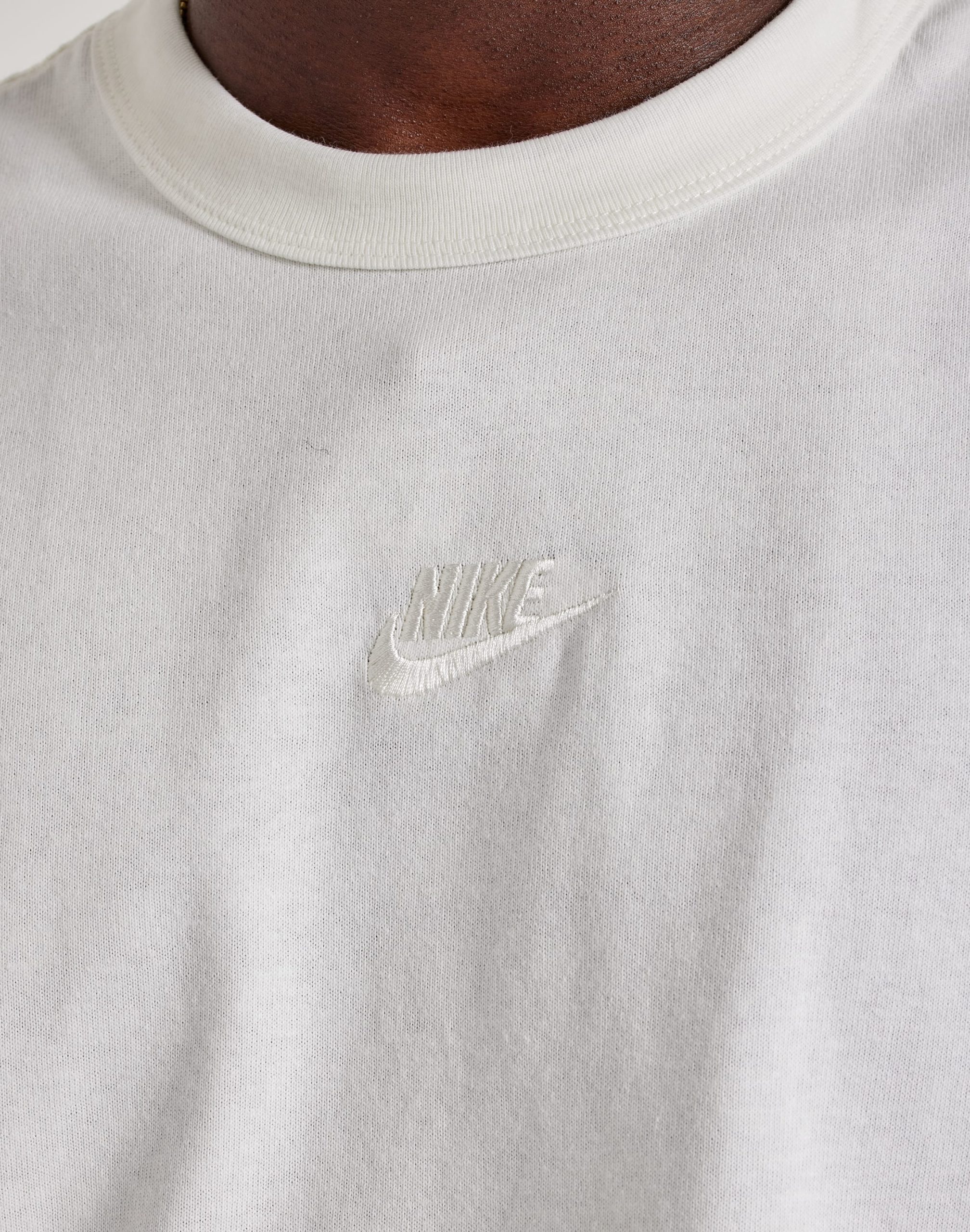 Nike Premium Essentials Tee - Image 2
