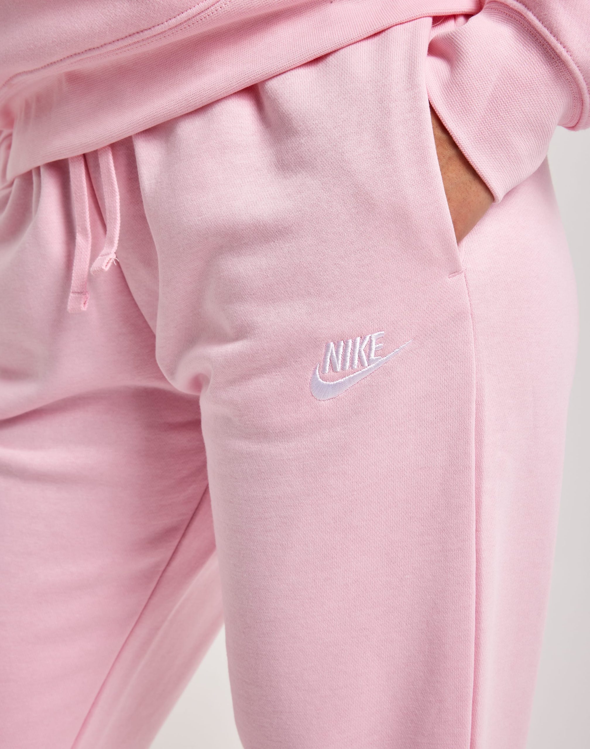 Nike Club Fleece Mid-Rise Pants - Image 3