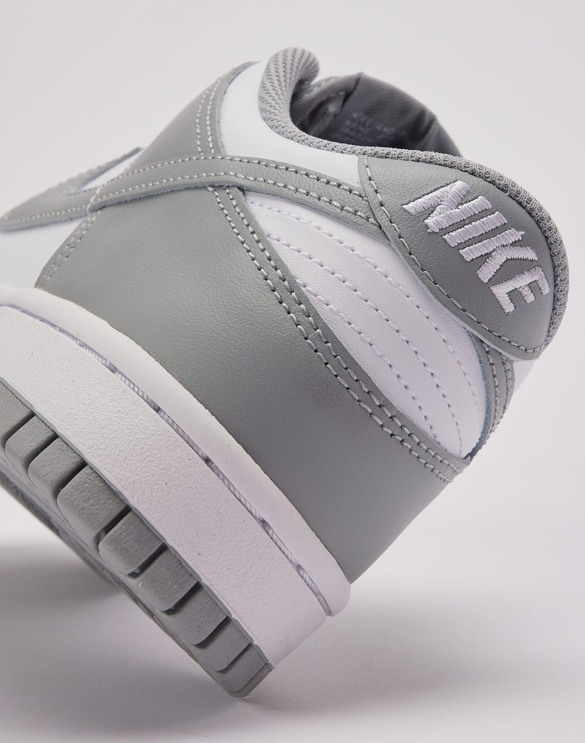 Nike Dunk Low Grade-School - Image 5