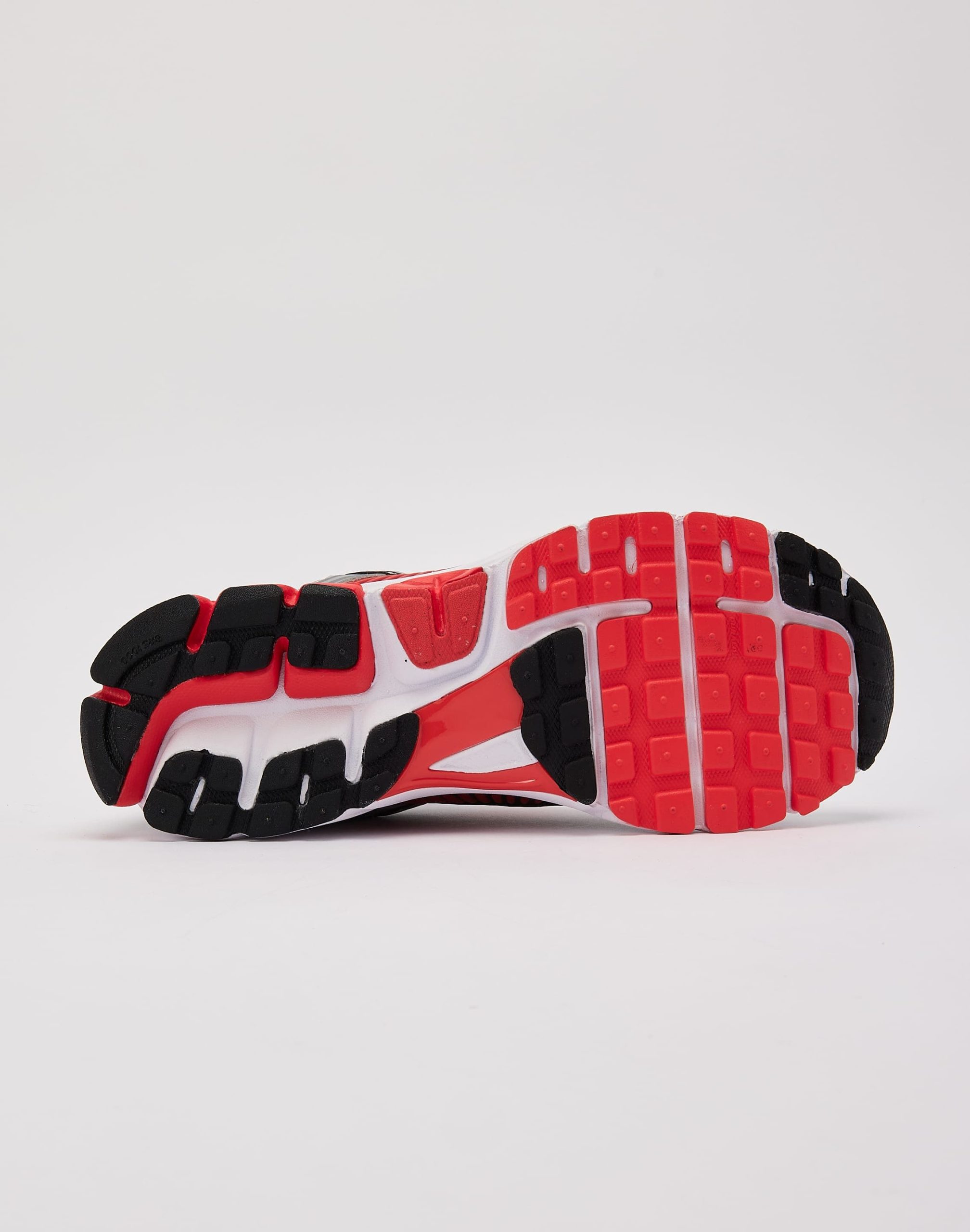 Nike Zoom Vomero 5 - Image 4