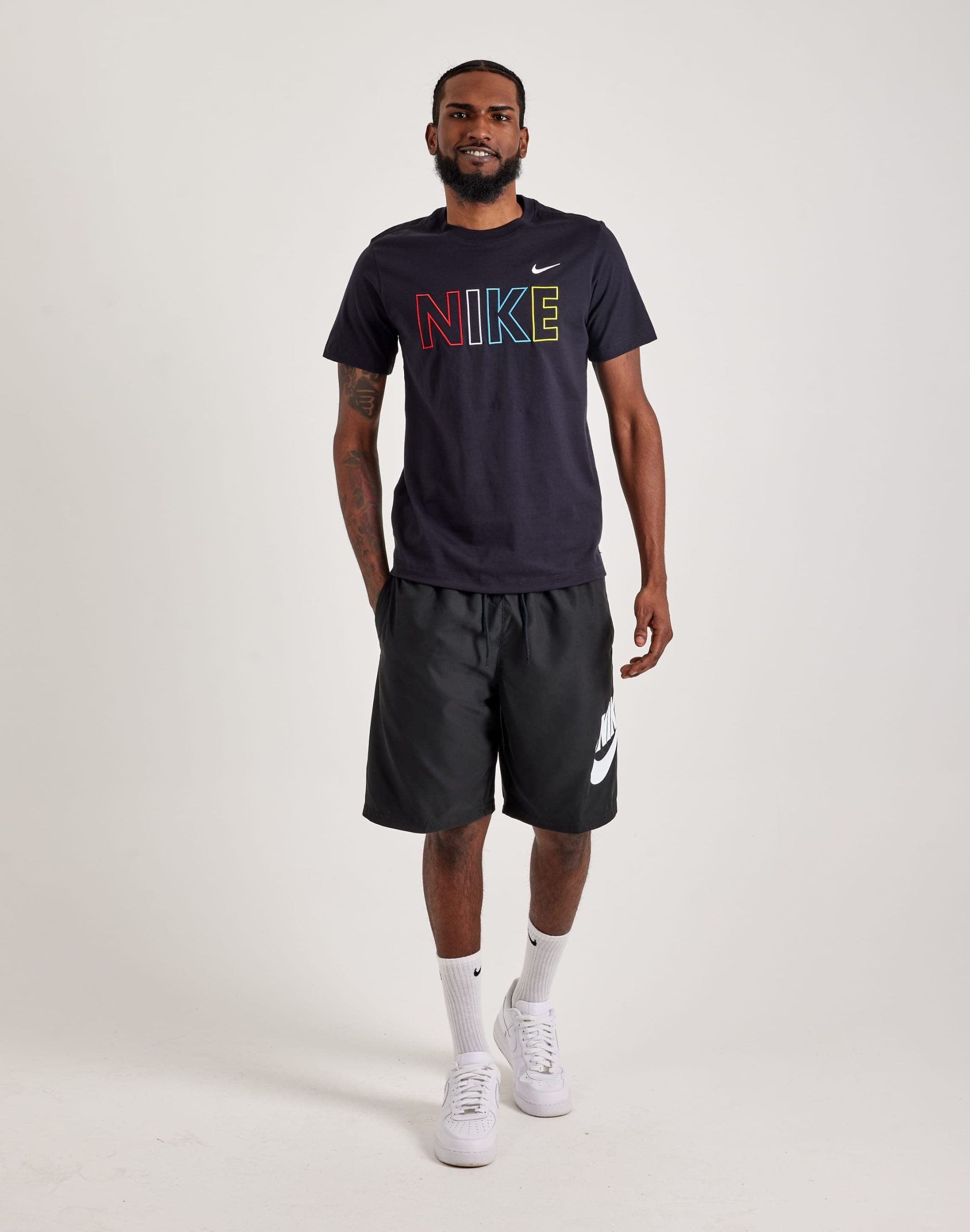 Nike Sportswear Tee - Image 4