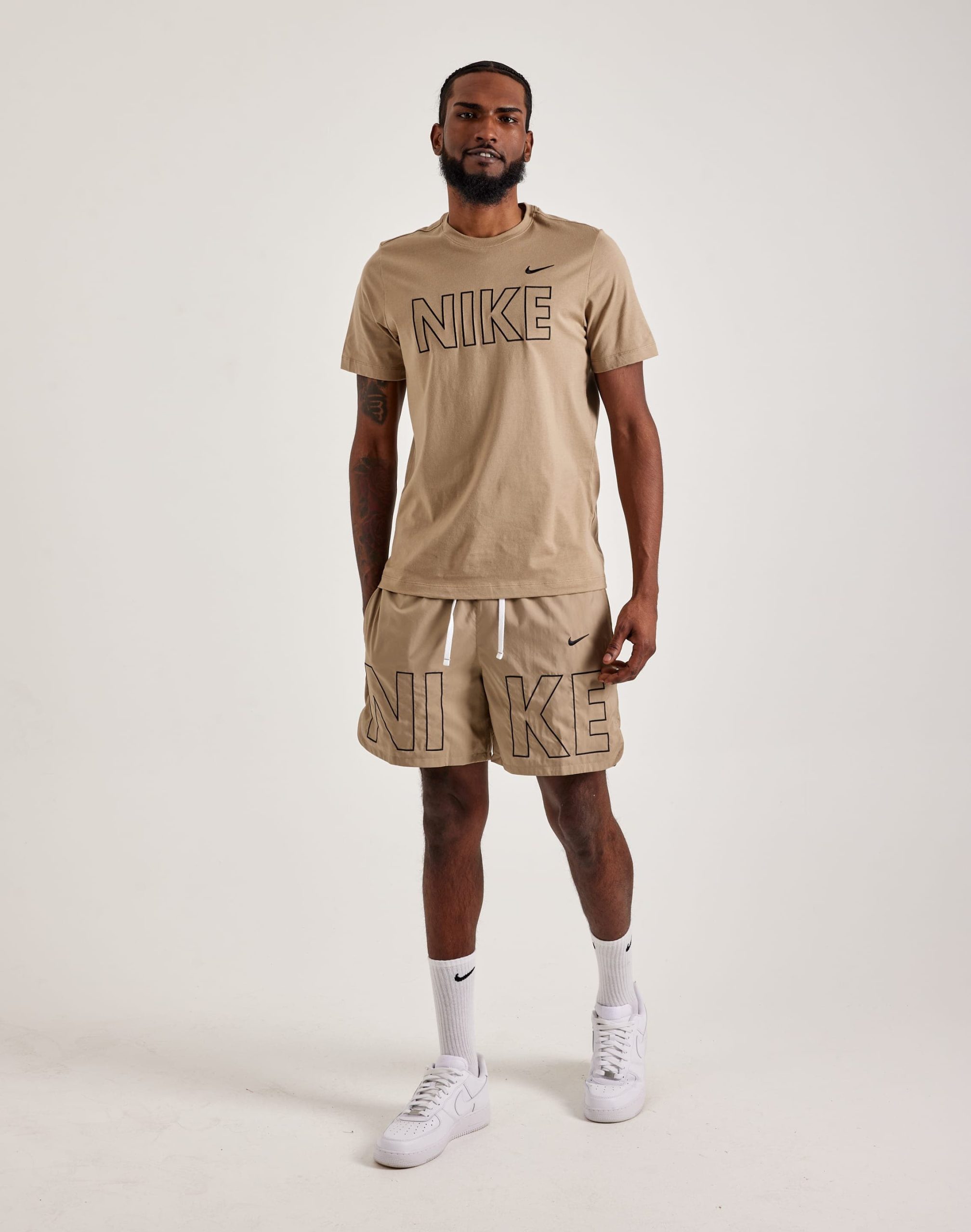 Nike Sportswear Tee - Image 4