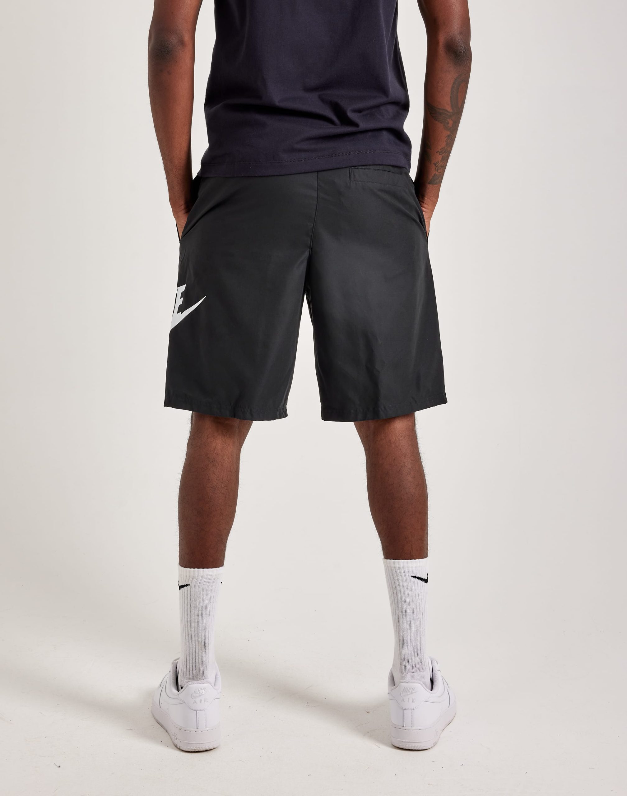 Nike Club Woven Shorts - Image 3