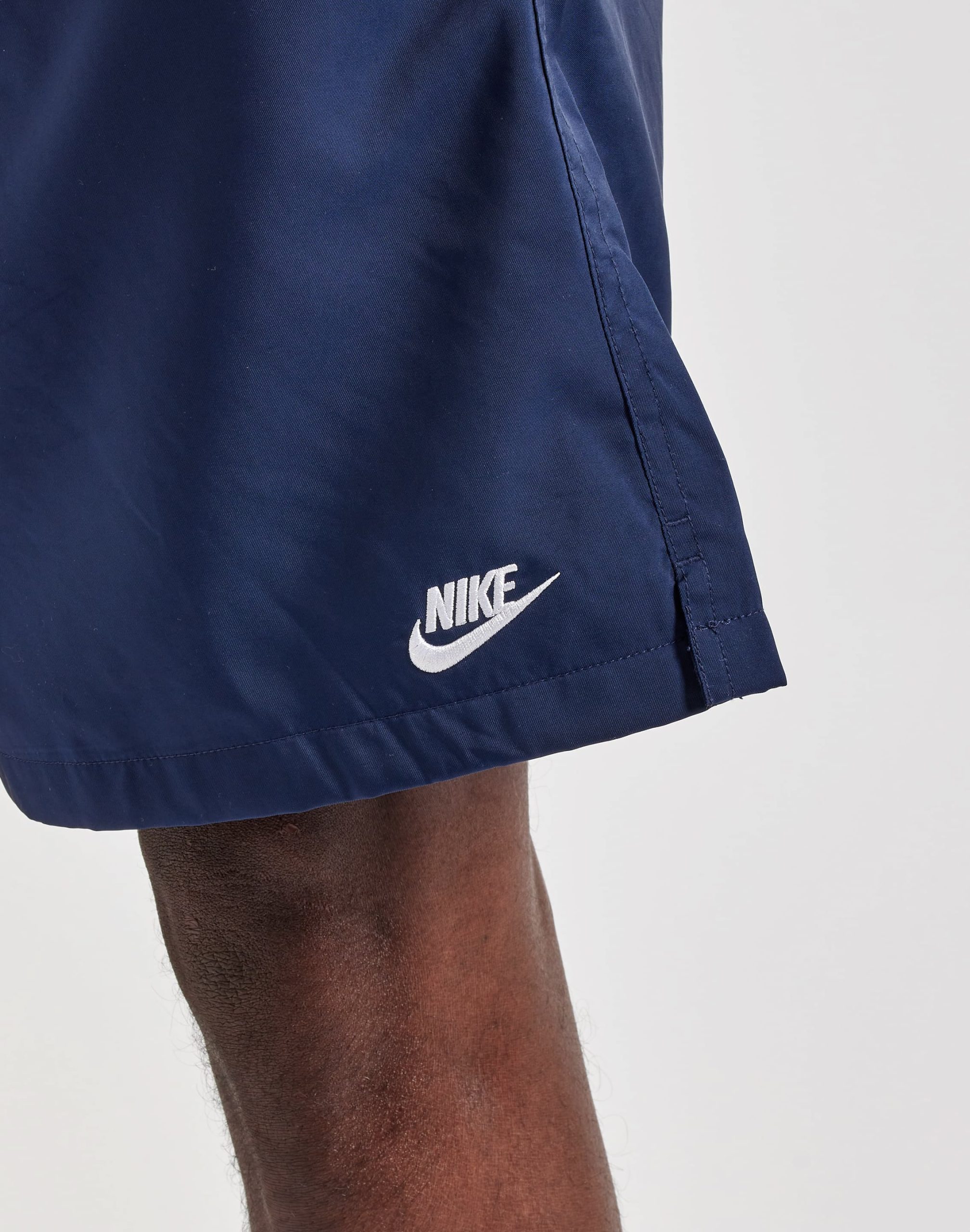 Nike Club Woven Flow Shorts - Image 3