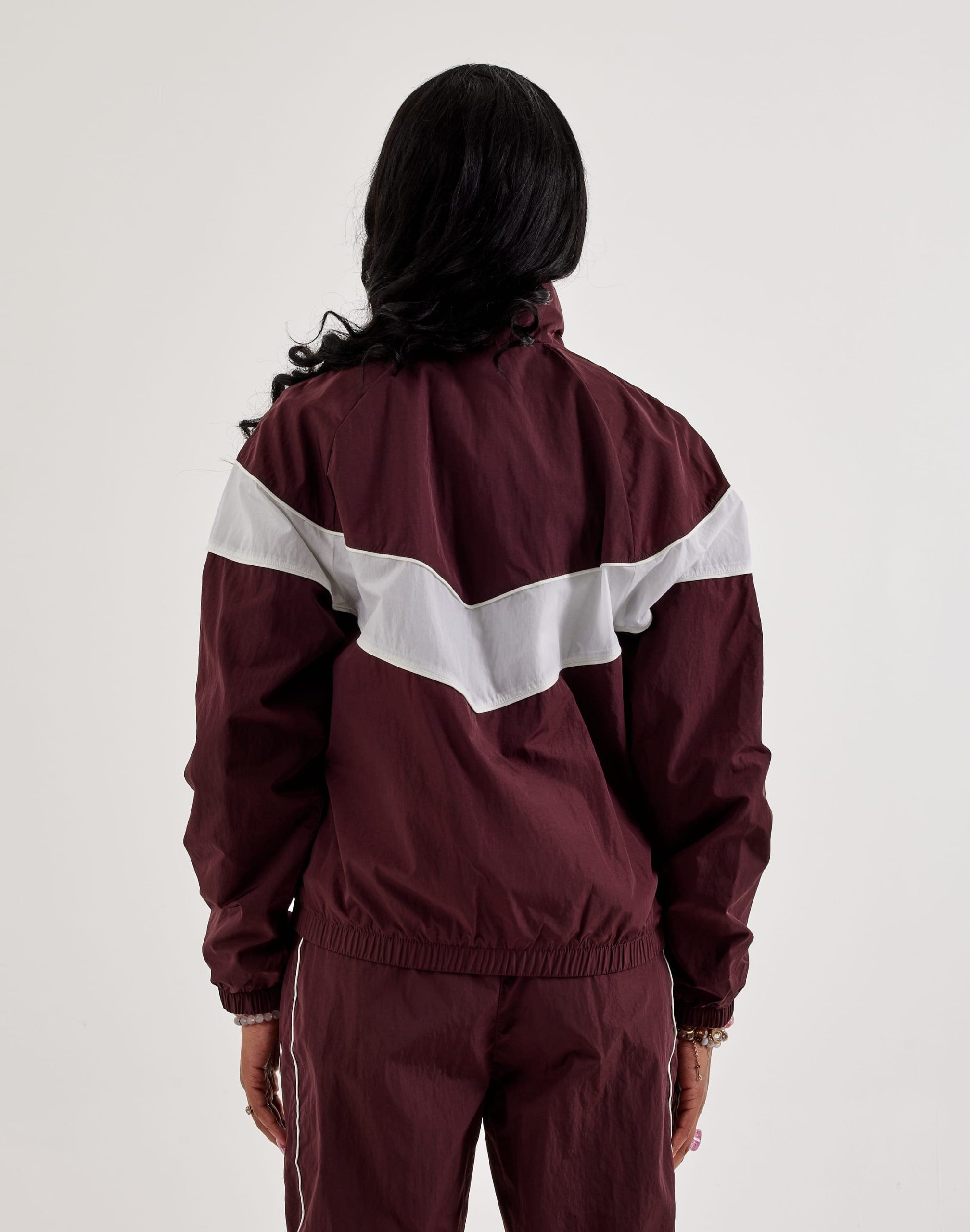 Nike Windrunner Loose UV Woven Full-Zip Jacket - Image 3