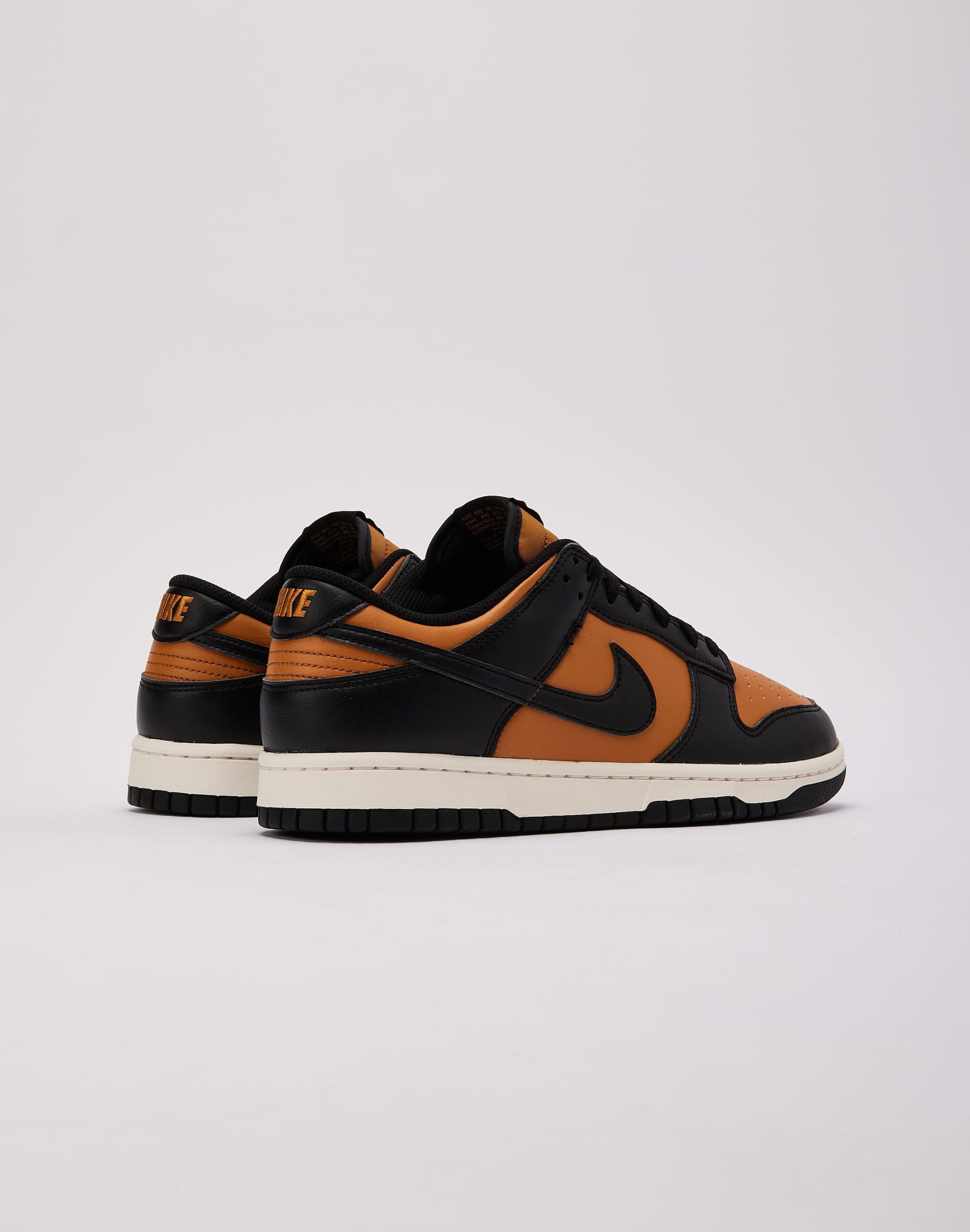 Nike Dunk Low - Image 3