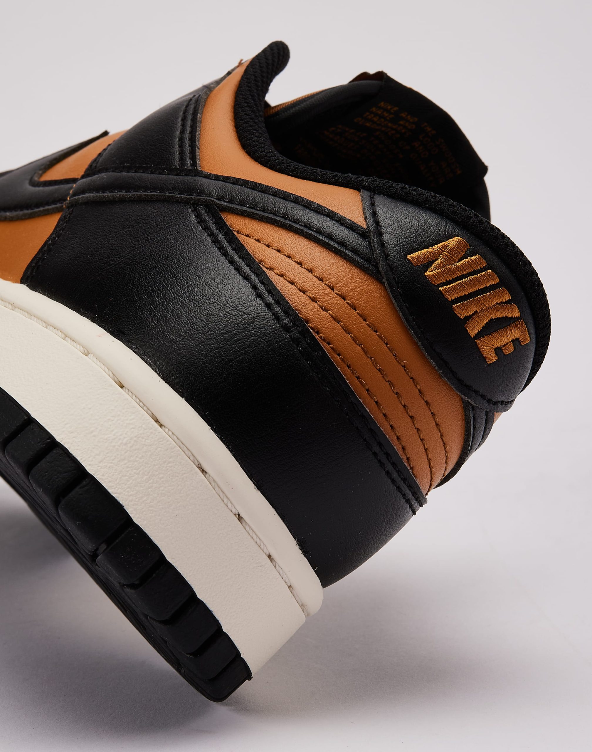 Nike Dunk Low - Image 5