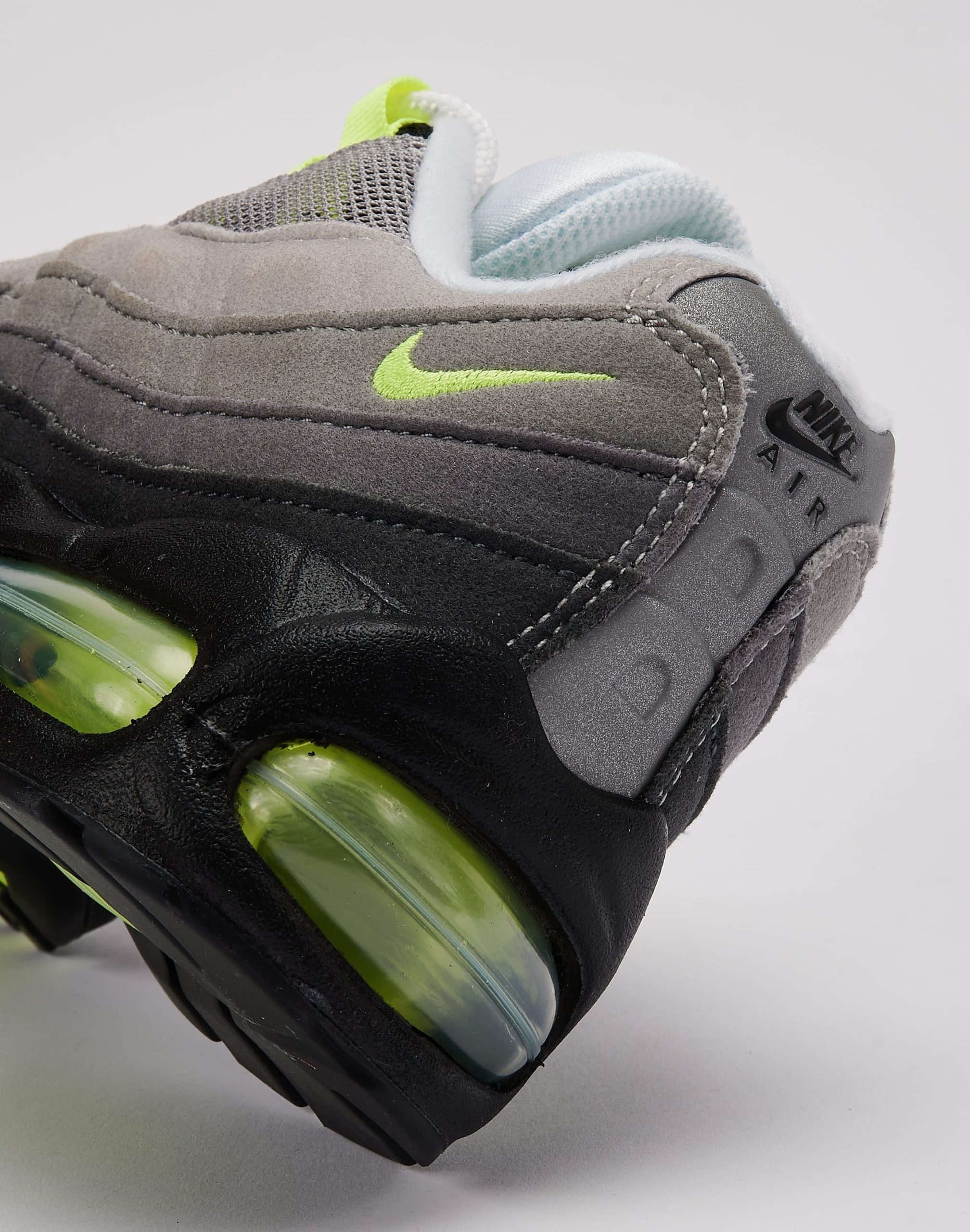 Nike Air Max 95 'Neon' Grade-School - Image 5