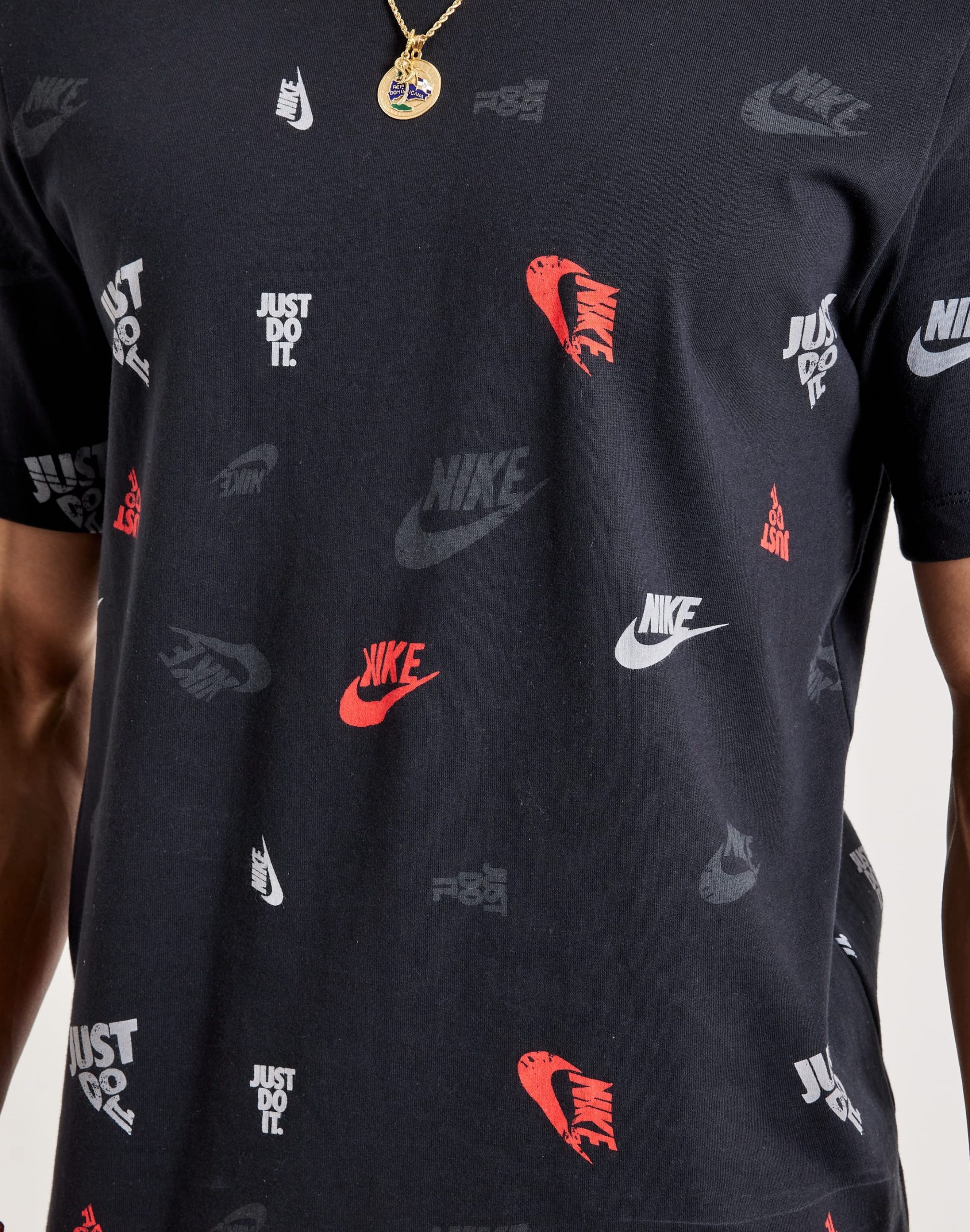 Nike Sportswear Tee - Image 3