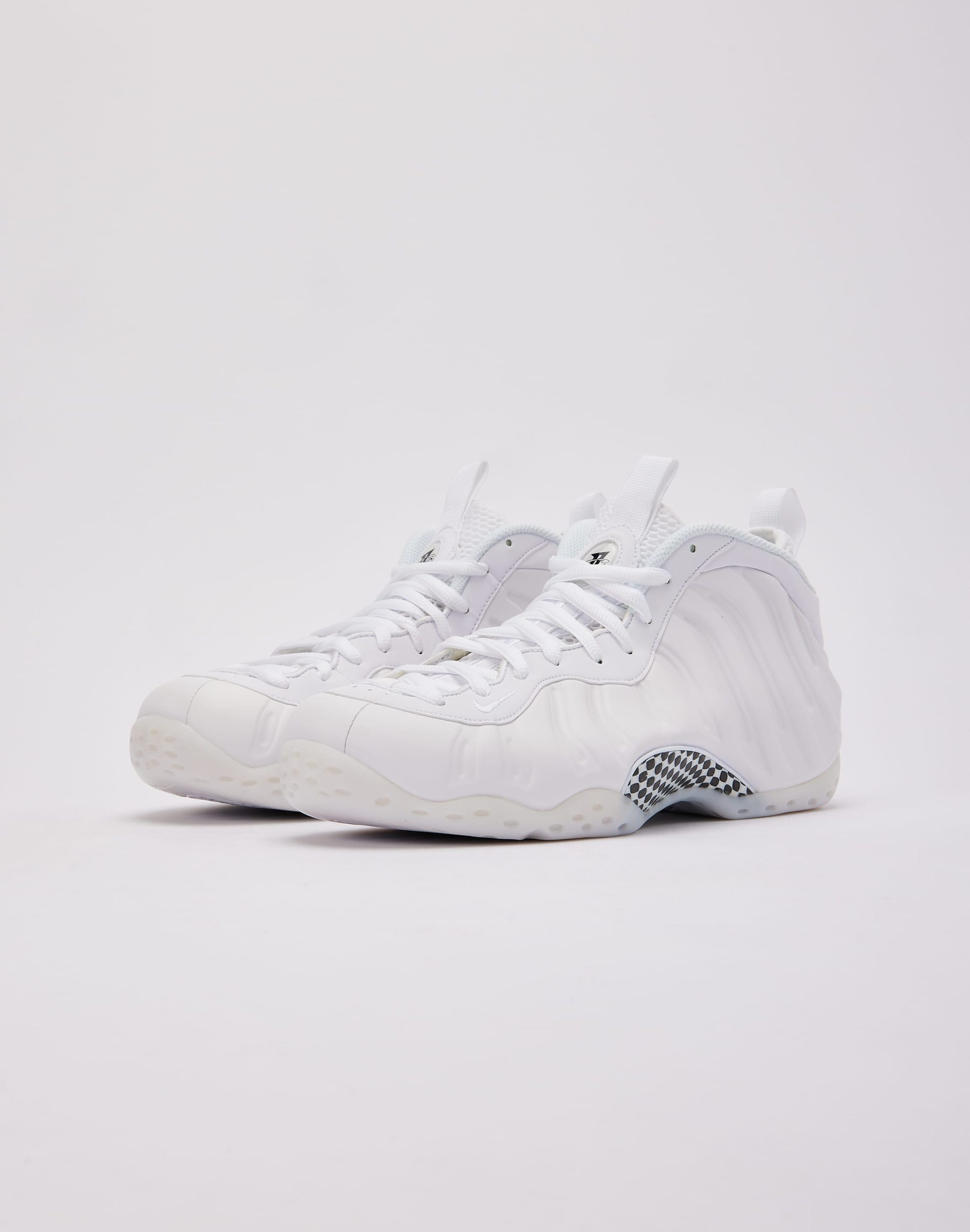 Nike Air Foamposite One 'Triple White' - Image 2