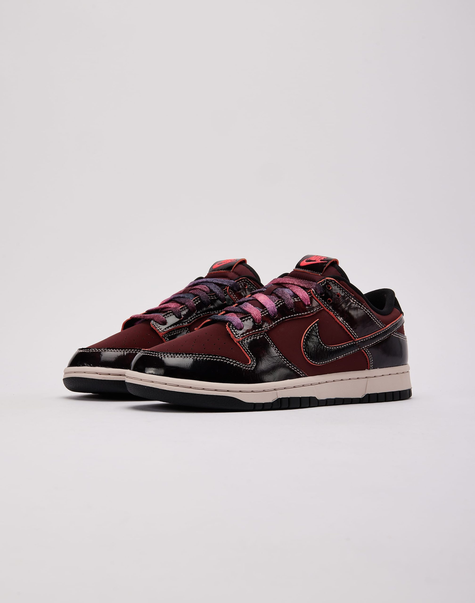 Nike Dunk Low Retro SE - Image 2