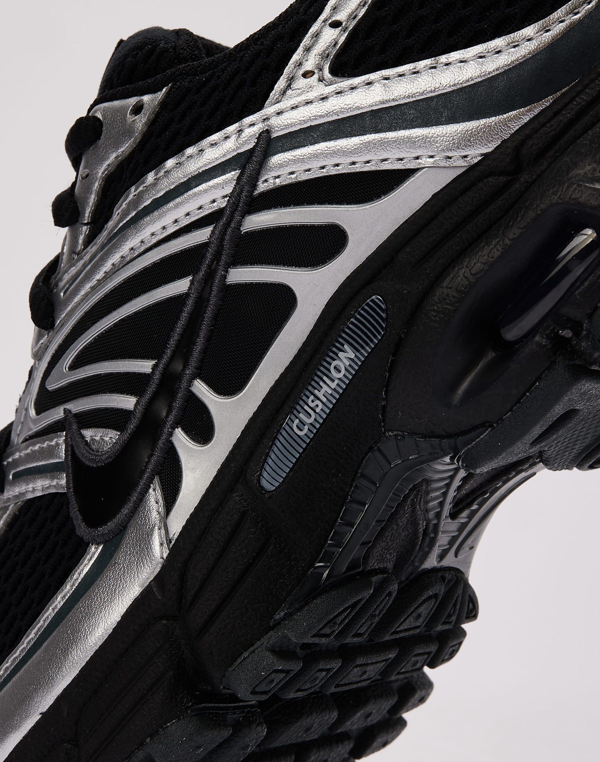Nike Air Max Moto 2K - Image 5