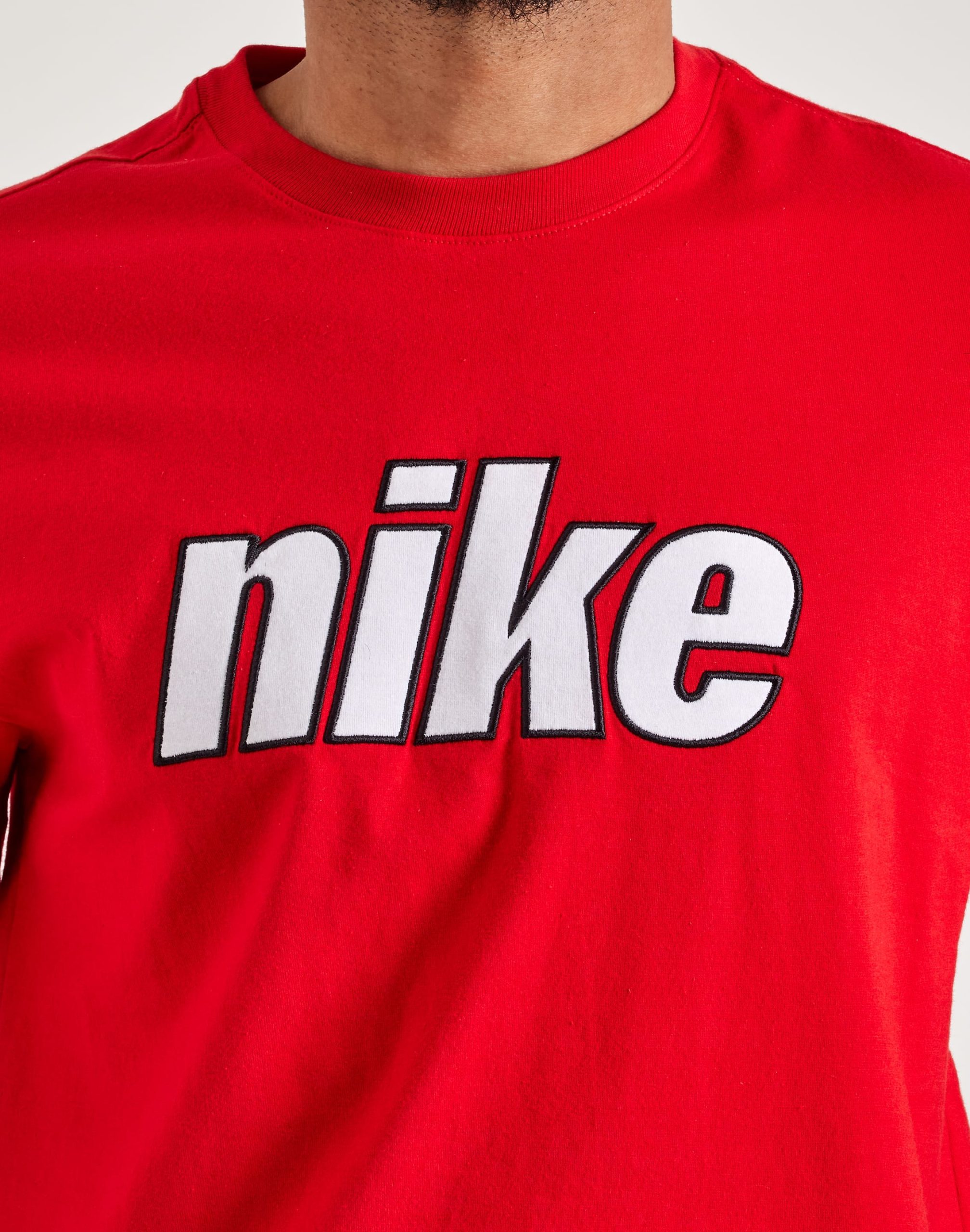 Nike Embroidered Logo Tee - Image 2