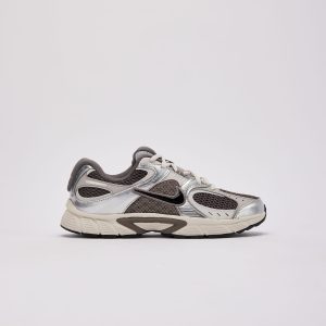 Nike V5 RNR Grade-School