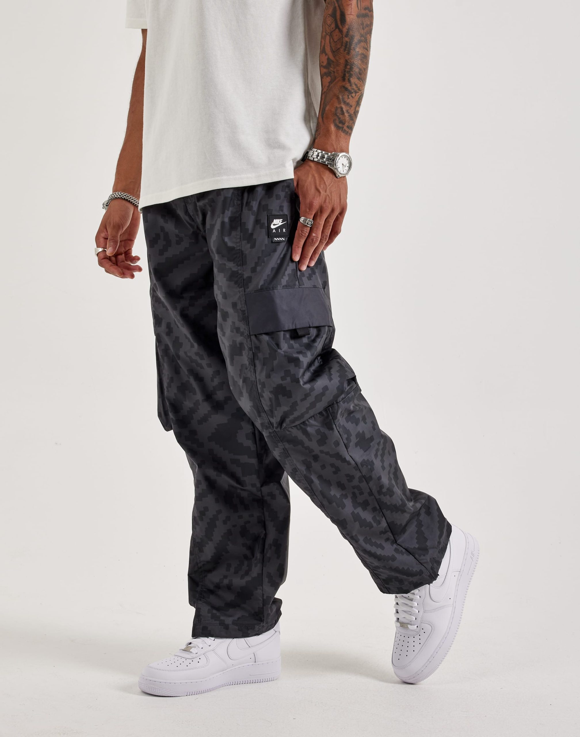 Nike Air Woven Cargo Pants - Image 2