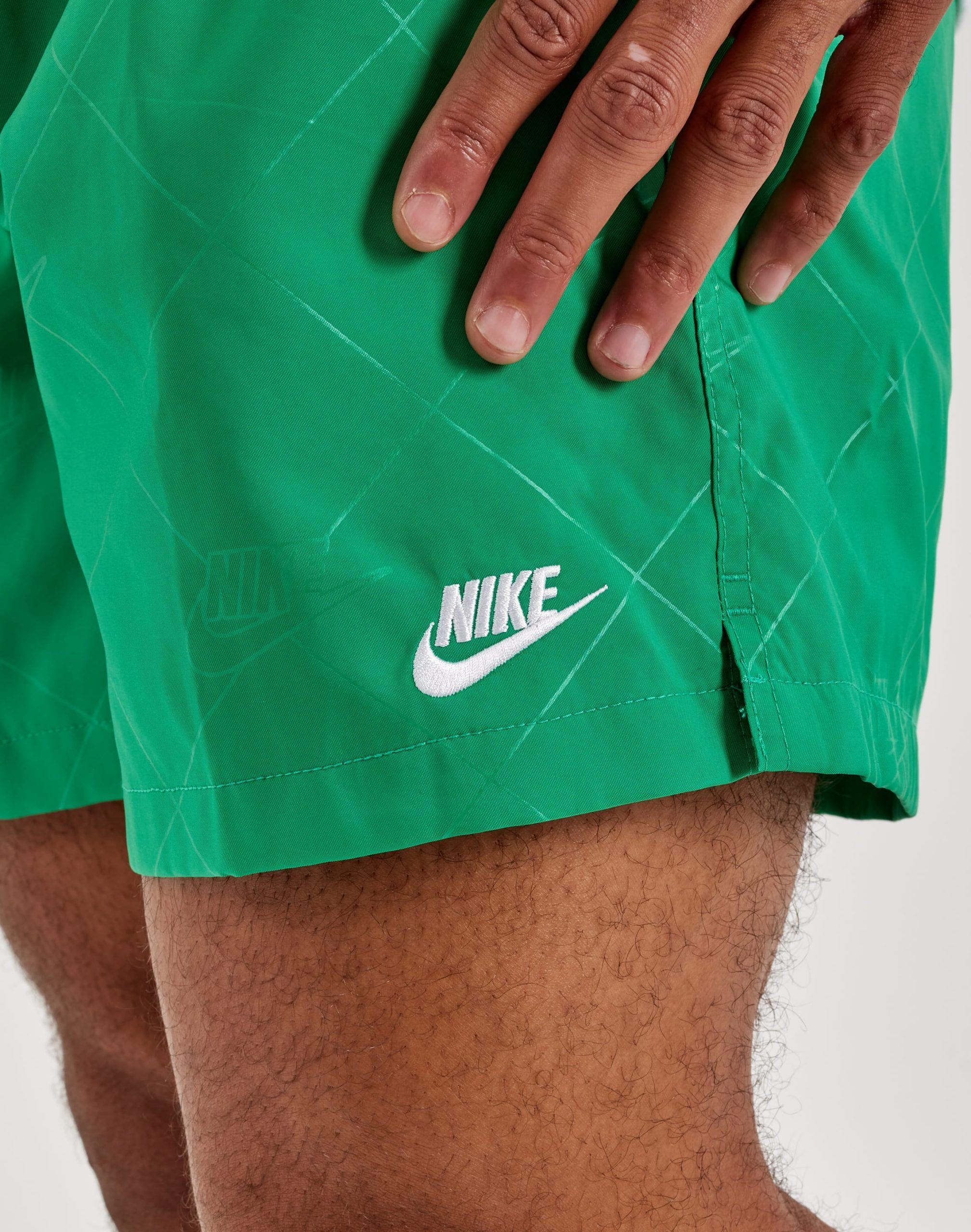 Nike Club Woven Flow Shorts - Image 3