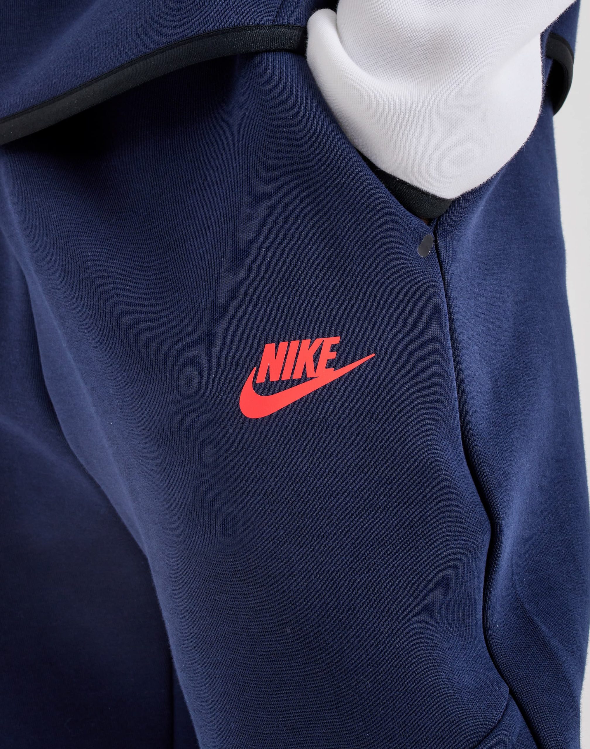 Nike Tech Fleece Joggers - Image 3