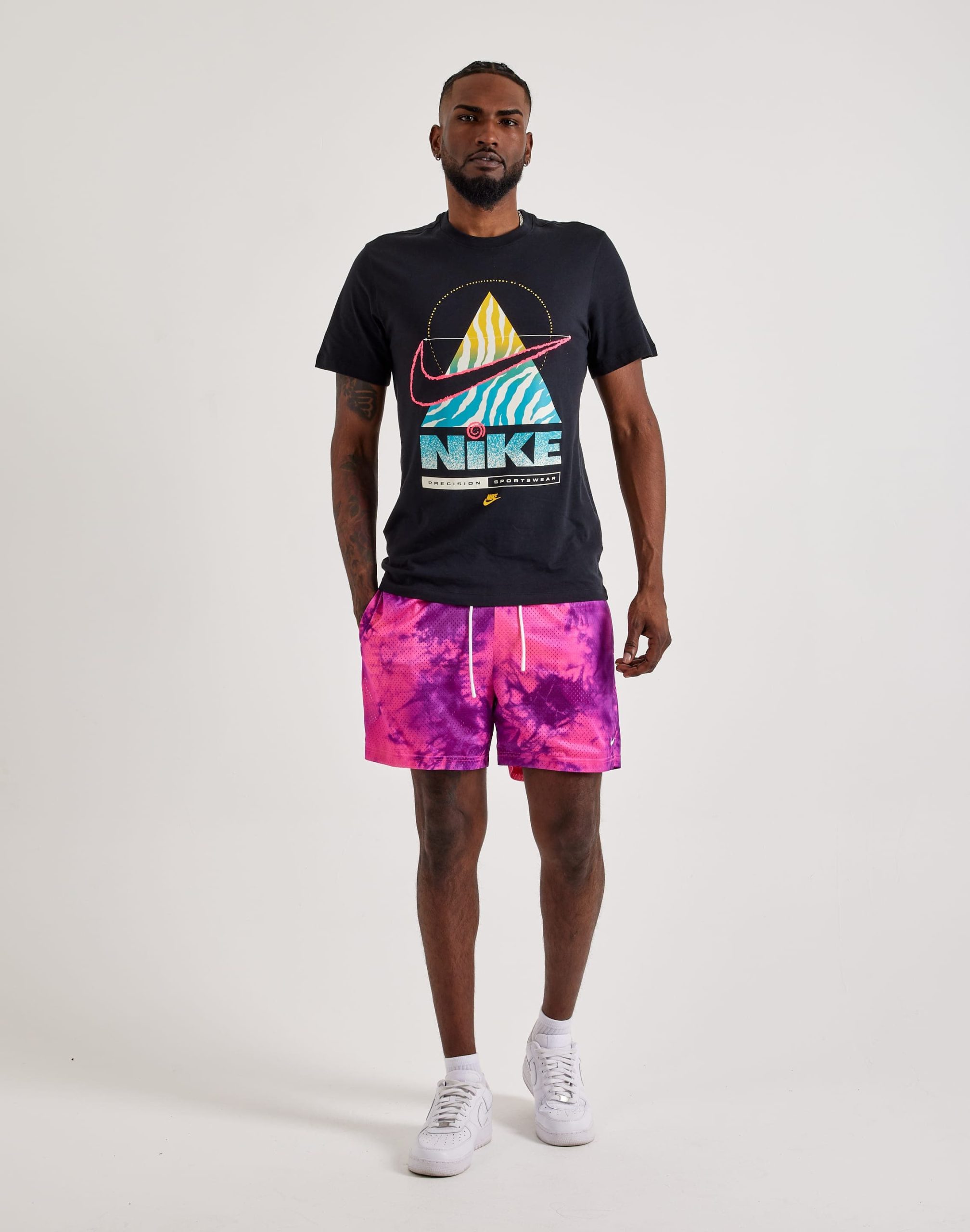 Nike Sportswear Tee - Image 4