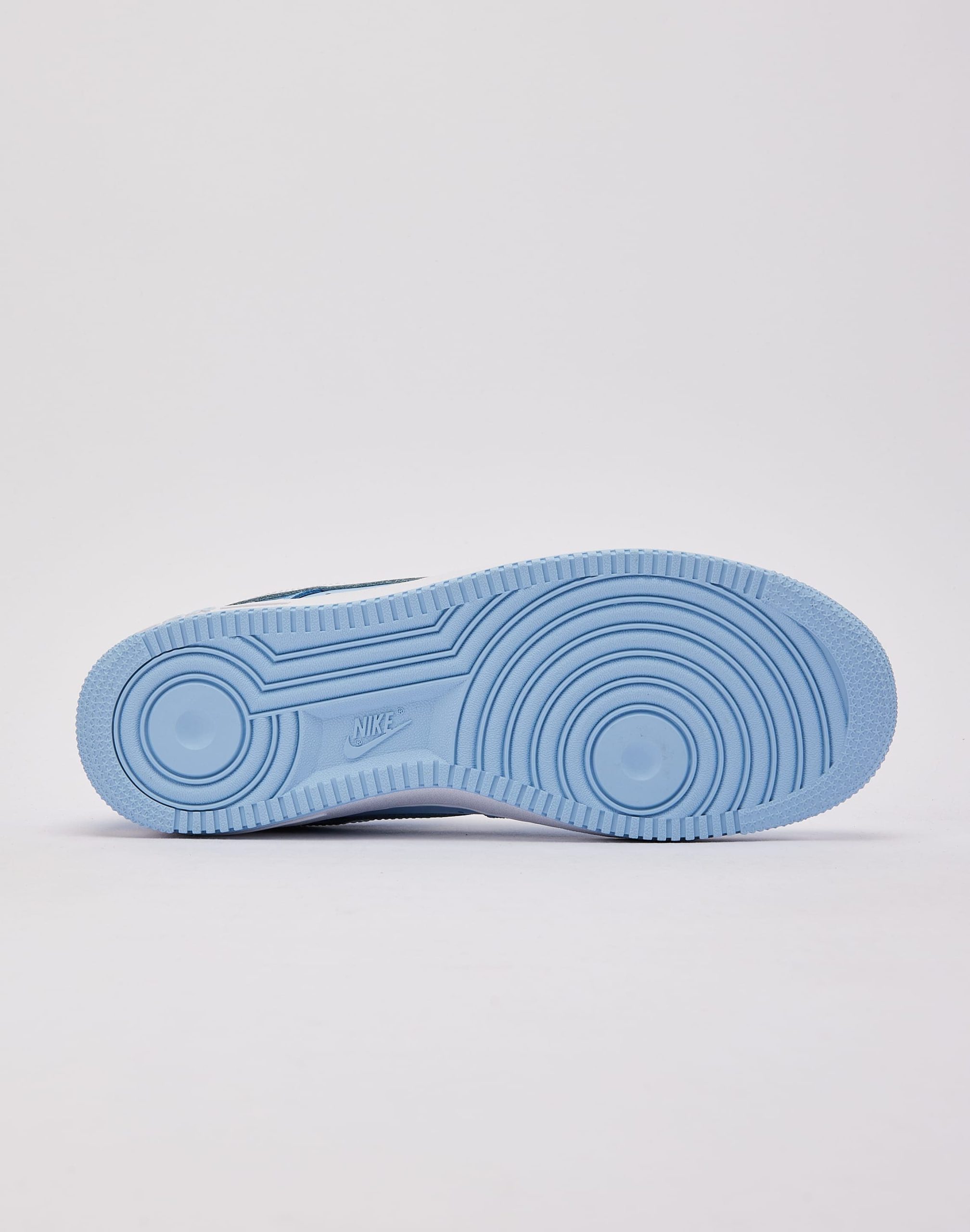 Nike Air Force 1 Low '07 LV8 - Image 4