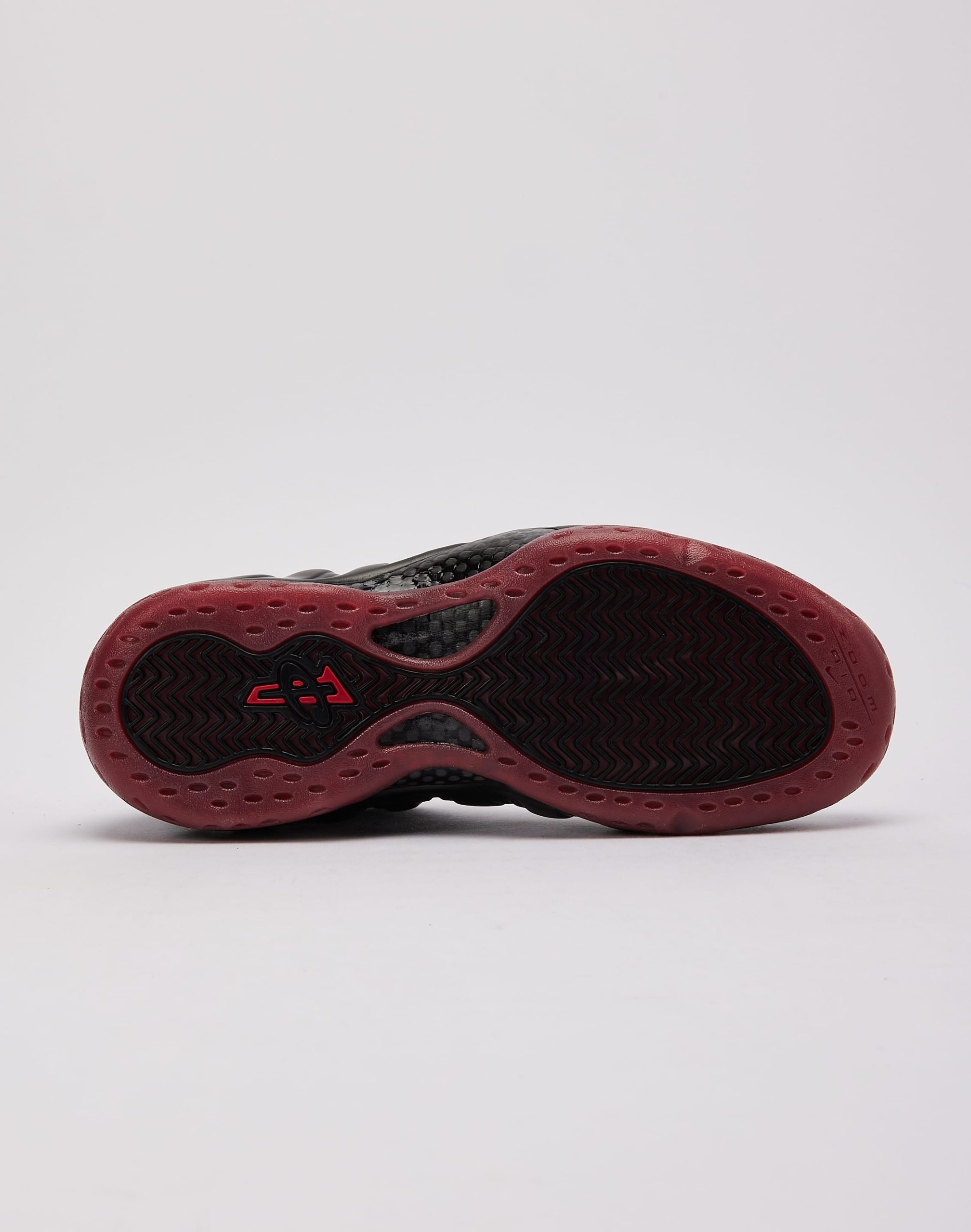 Nike Air Foamposite One 'Black and Varsity Red' - Image 4