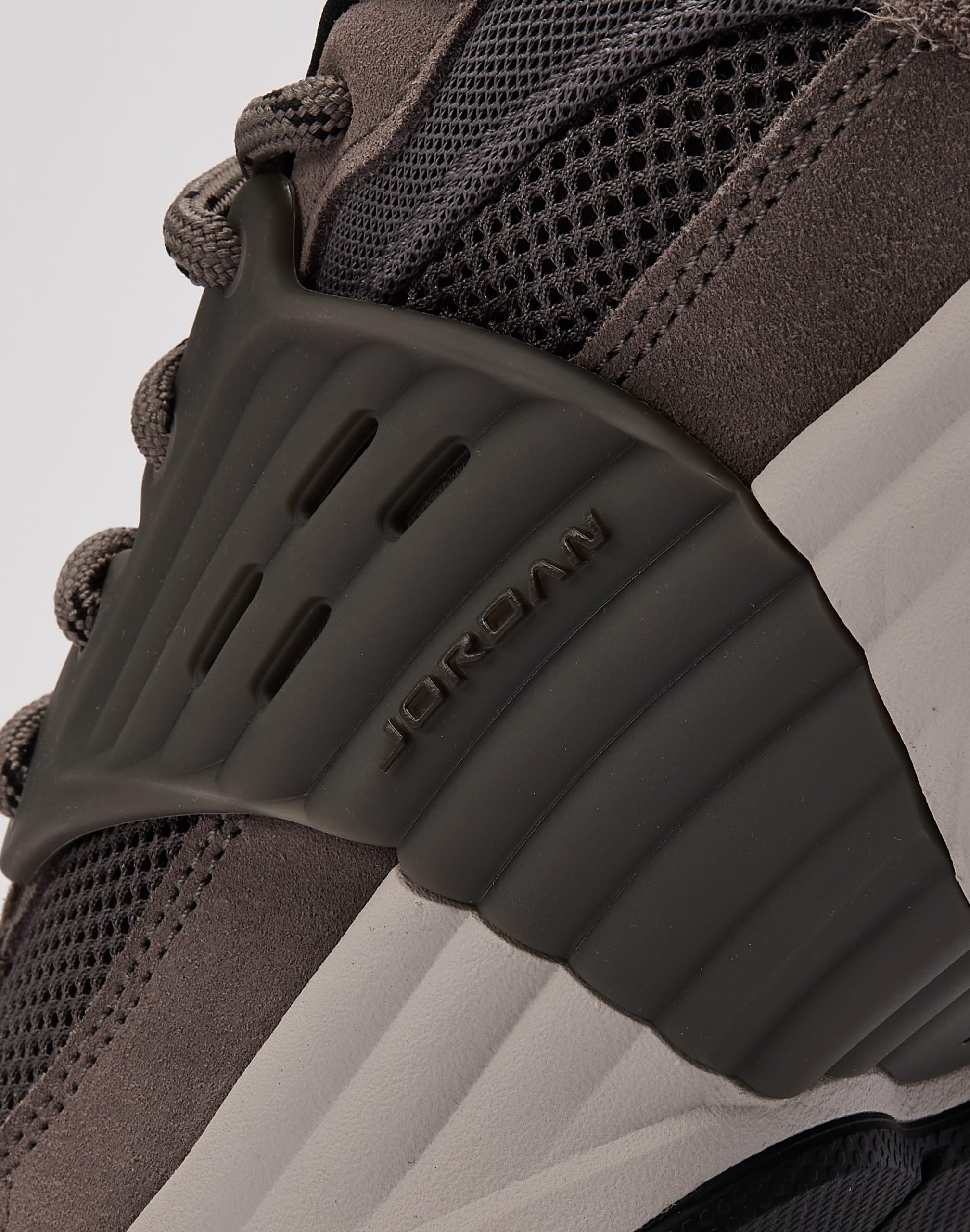 Jordan Trunner O/S - Image 5