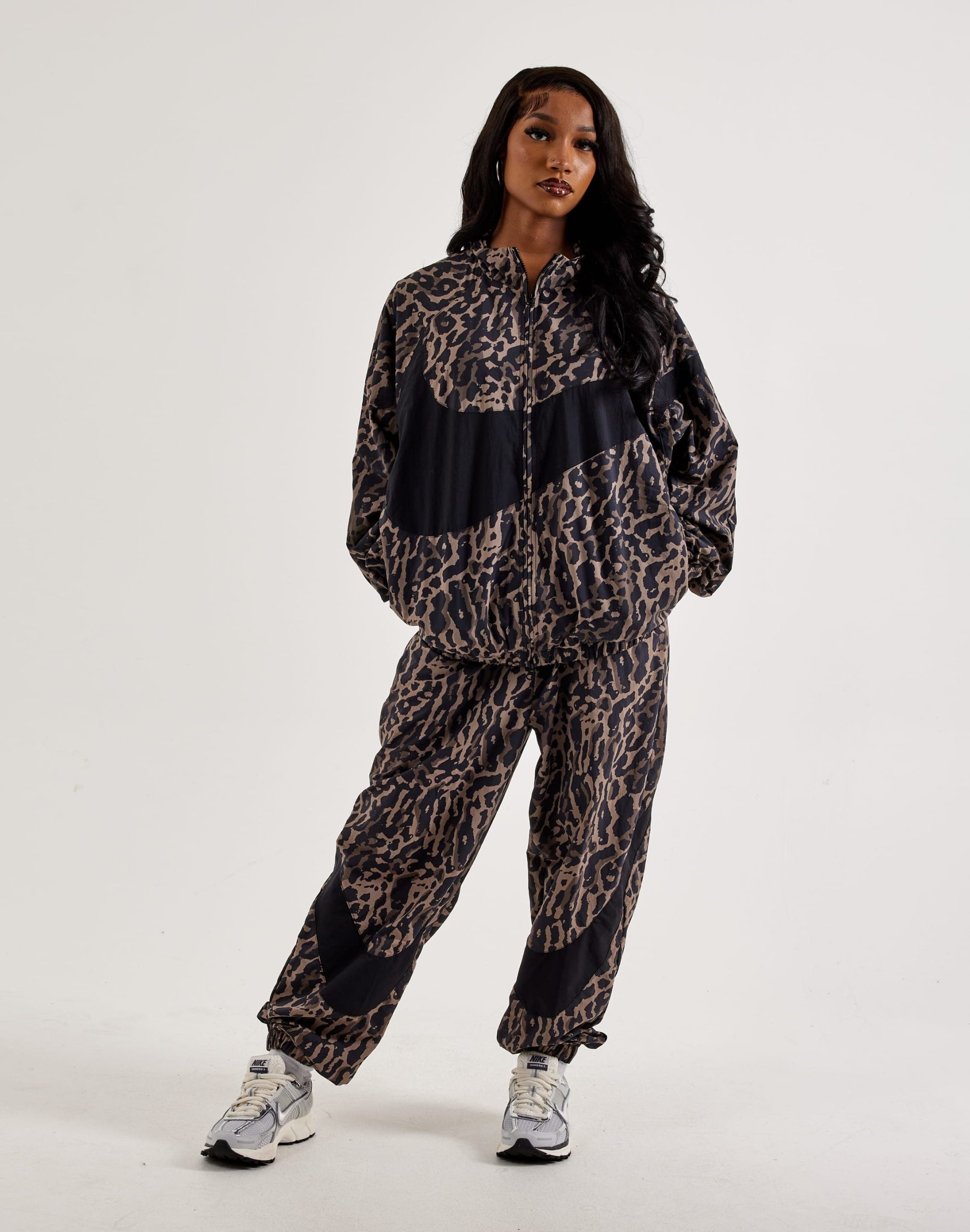Nike Woven Hybrid Pants - Image 5