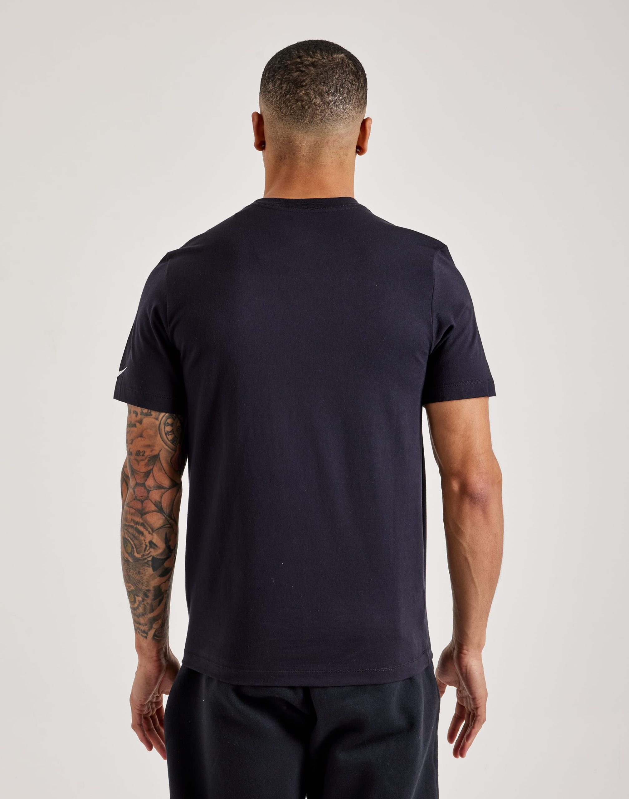 Nike Enshrined Tee - Image 3