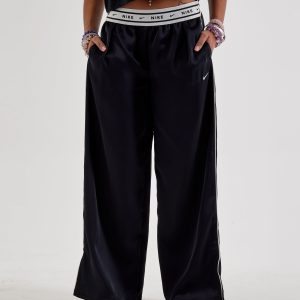Nike Sportswear Loose Mid-Rise Satin Pants