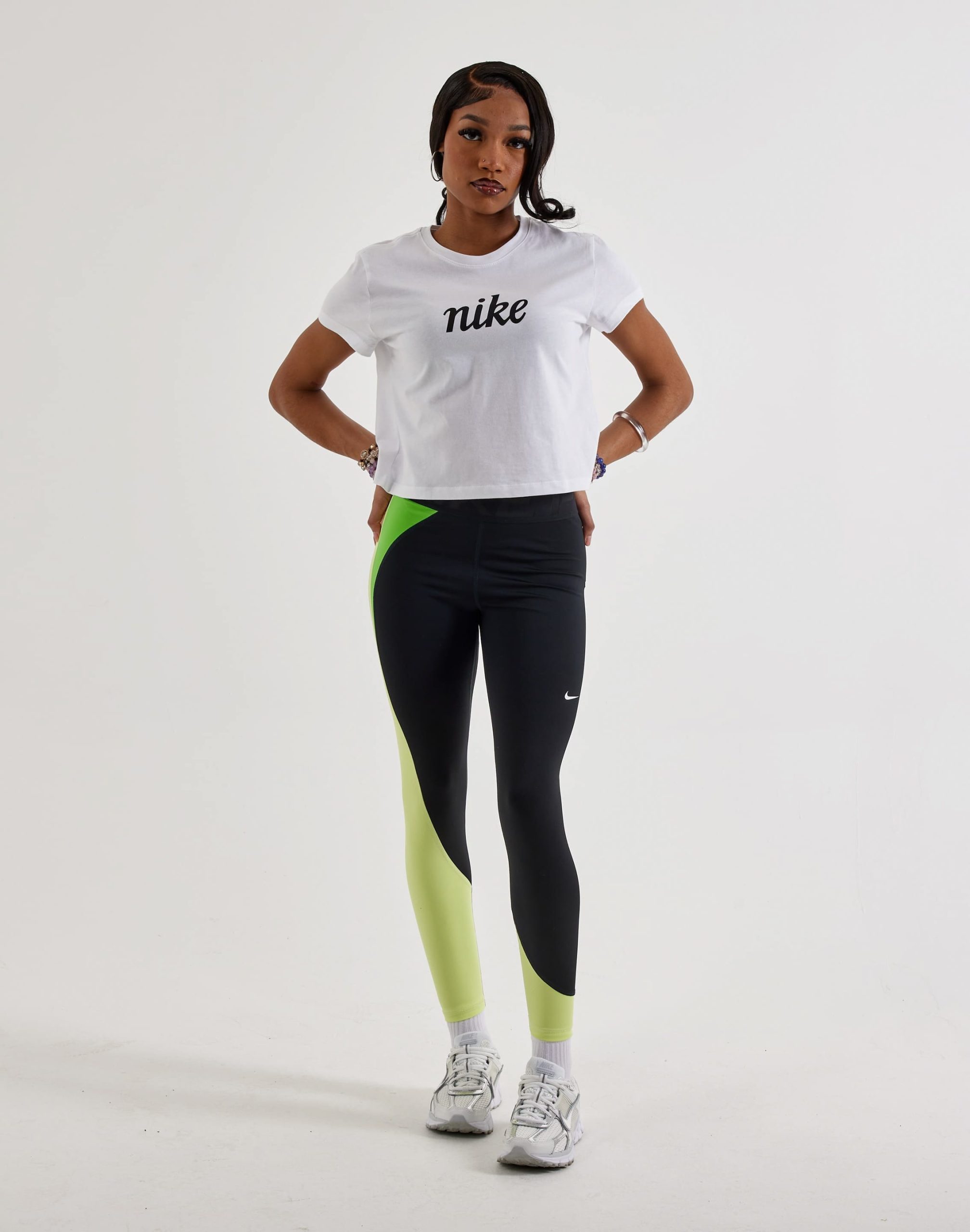 Nike Club Tee - Image 4