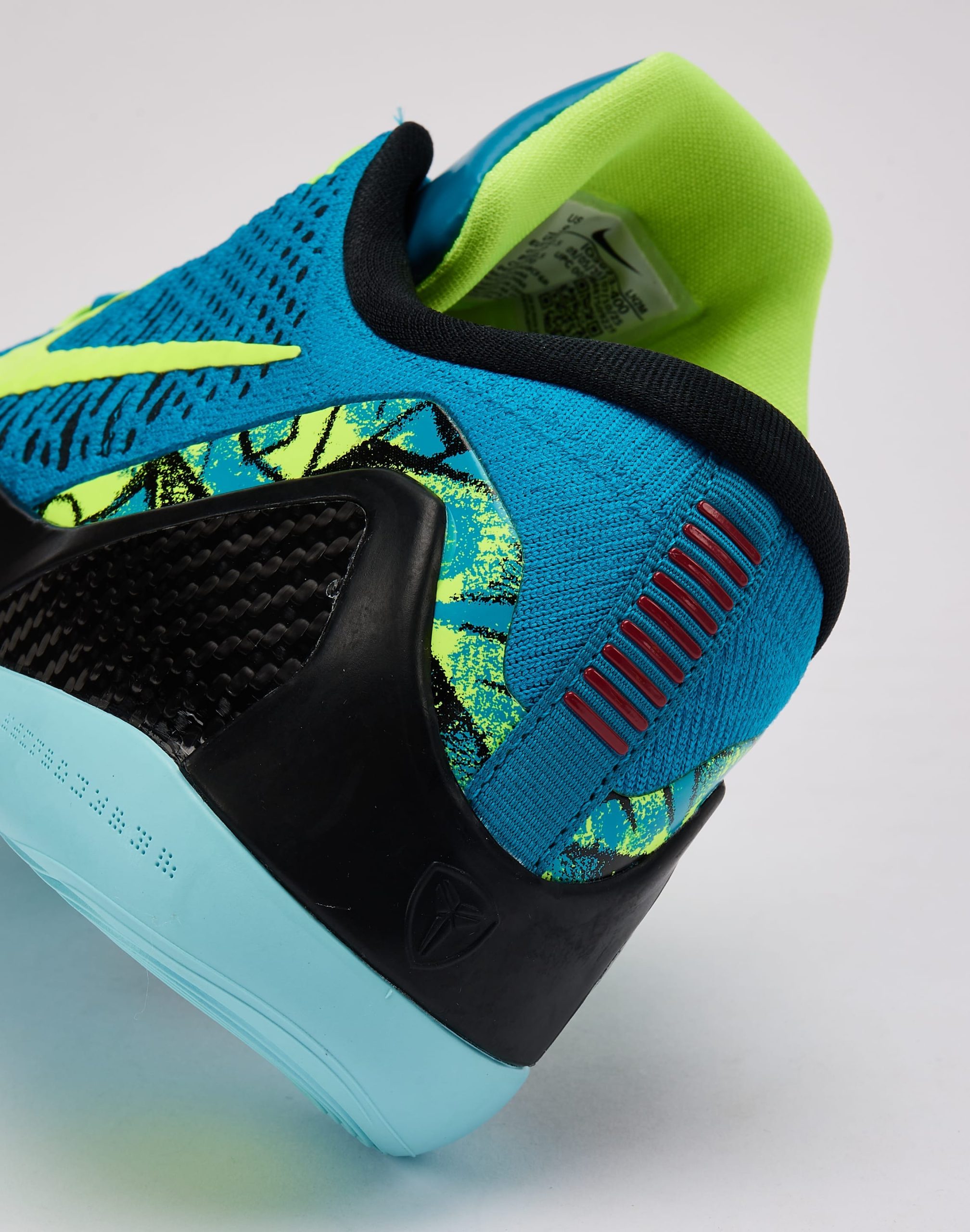 Nike Kobe 9 Elite Low Protro - Image 5