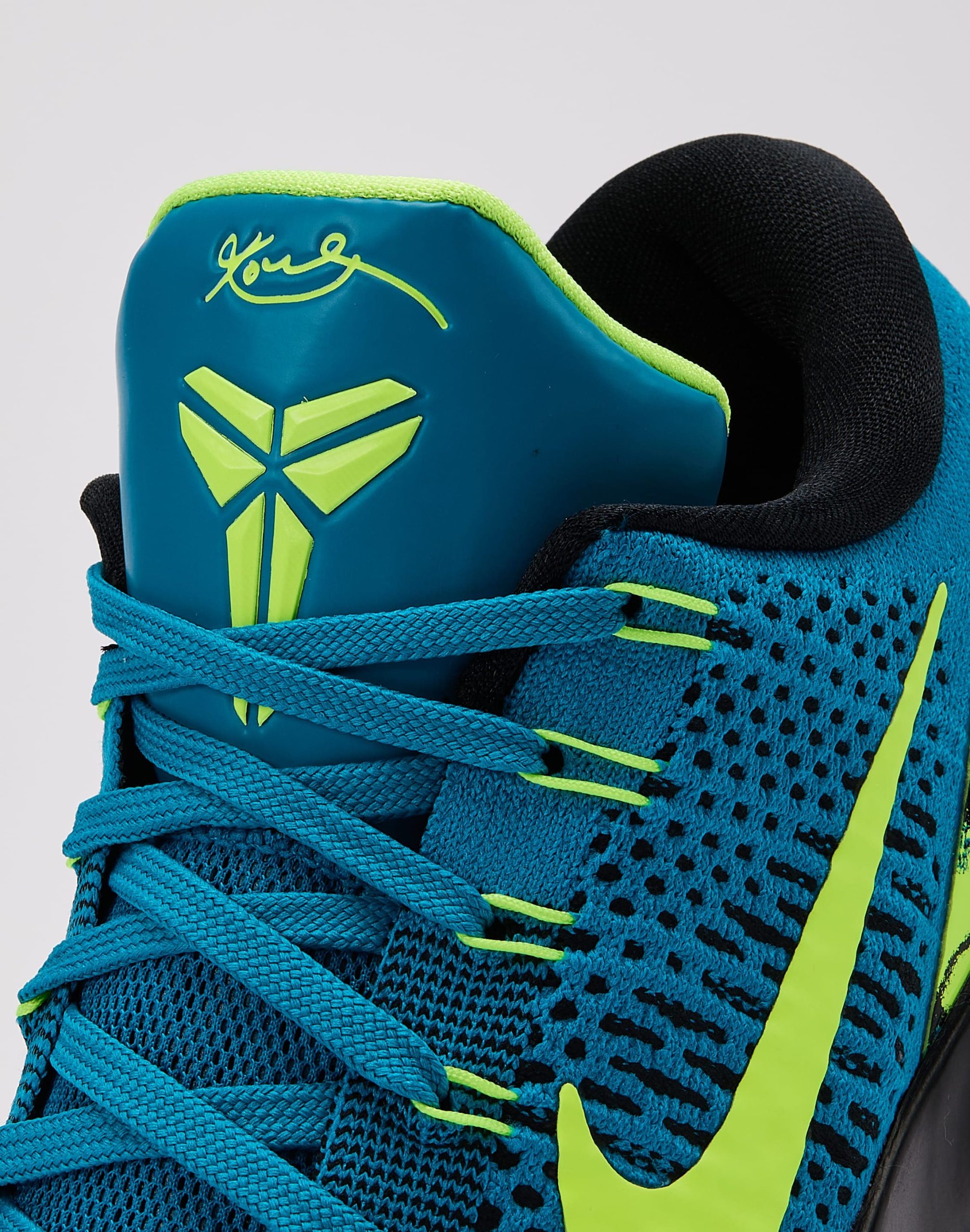 Nike Kobe 9 Elite Low Protro - Image 6