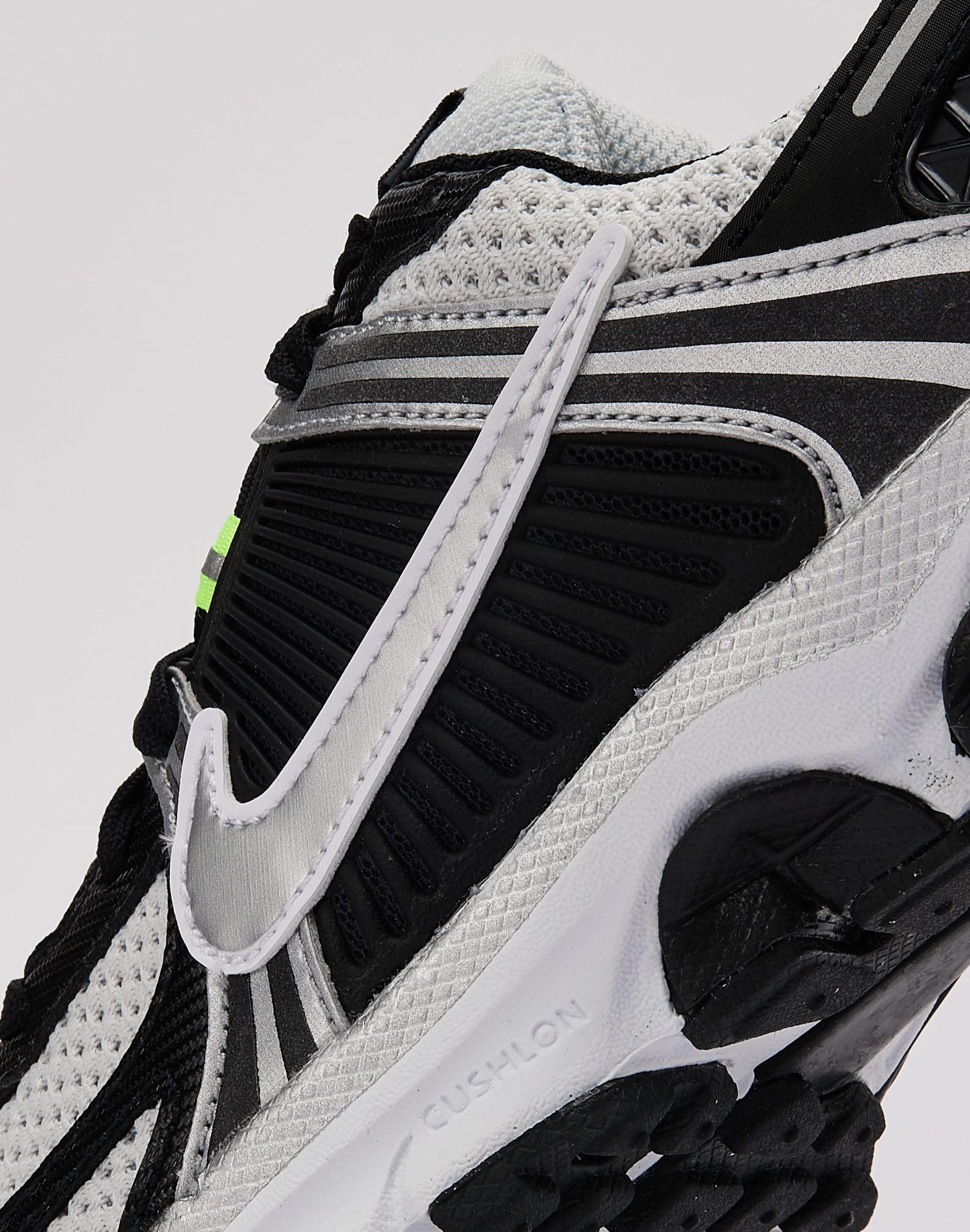 Nike Zoom Vomero 5 Grade-School - Image 5