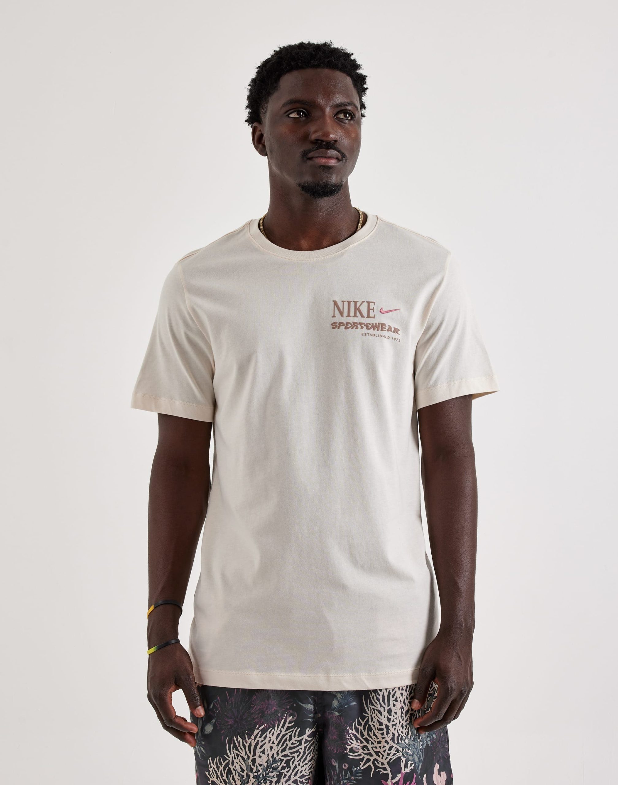 Nike Sportswear Tee