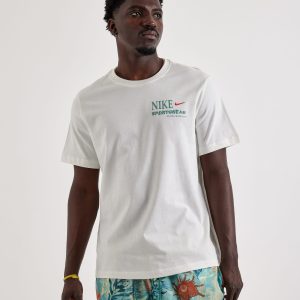 Nike Sportswear Tee