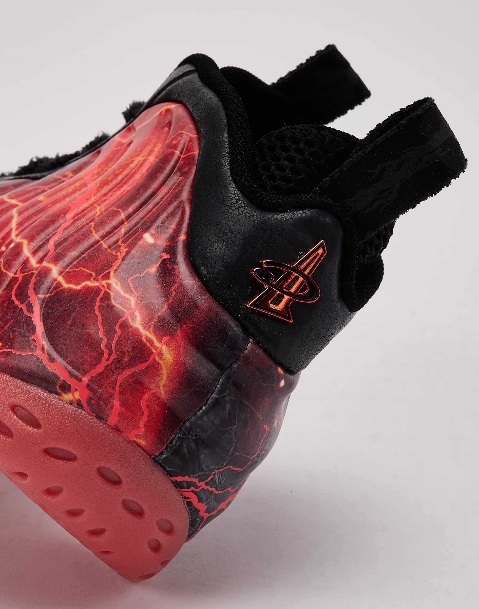 Nike Air Foamposite One PRM x Stranger Things 'Vecna' - Image 5