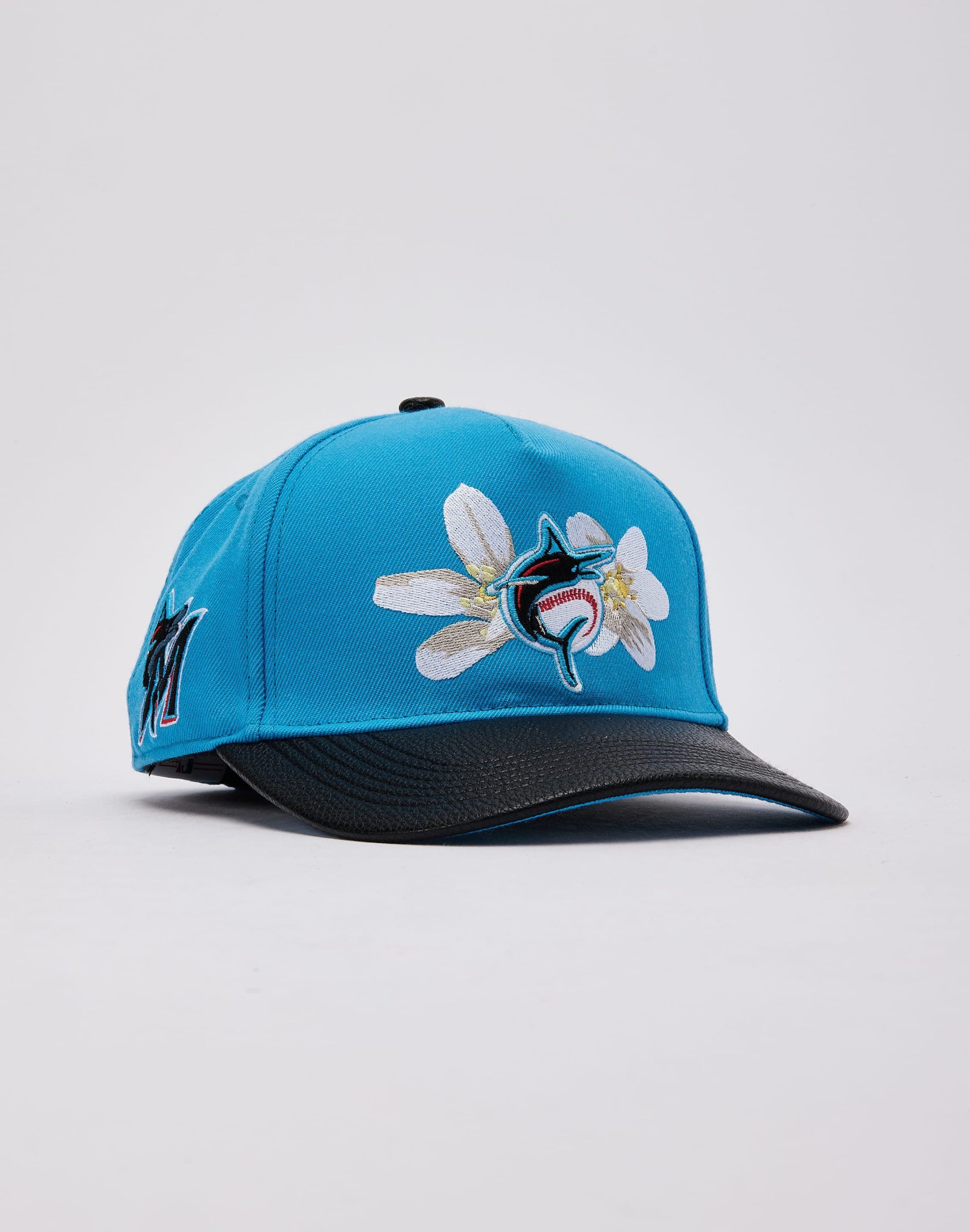 Pro Standard MLB Miami Marlins Urban Bloom Hat - Image 3