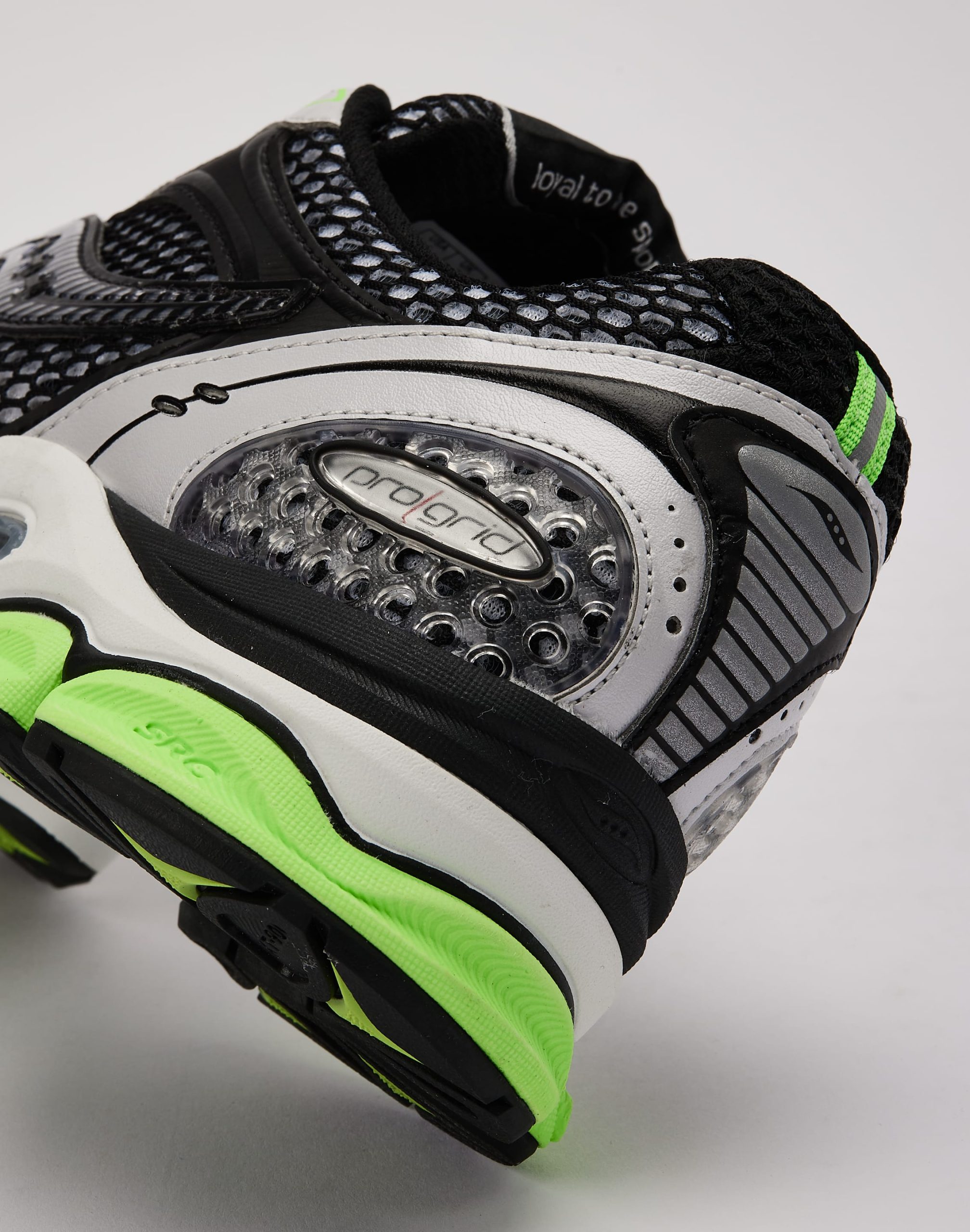 Saucony ProGrid Triumph 4 - Image 5