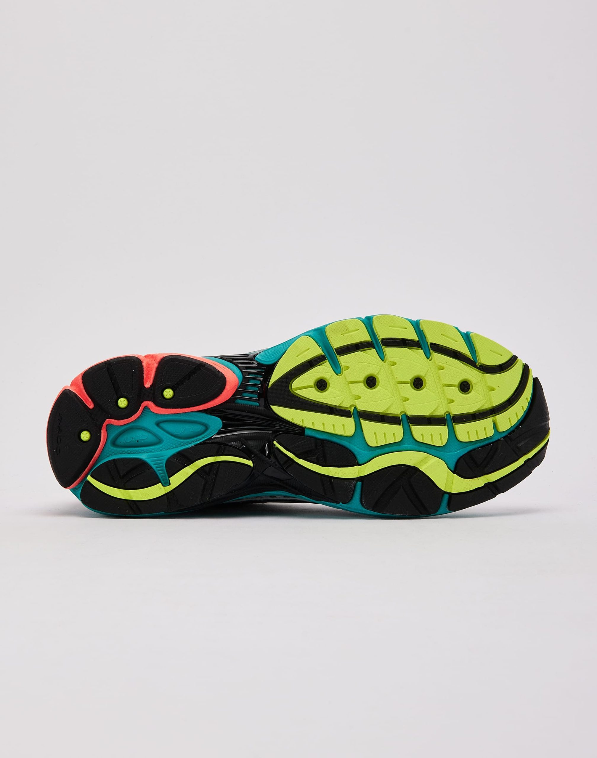 Saucony ProGrid Omni 9 - Image 4