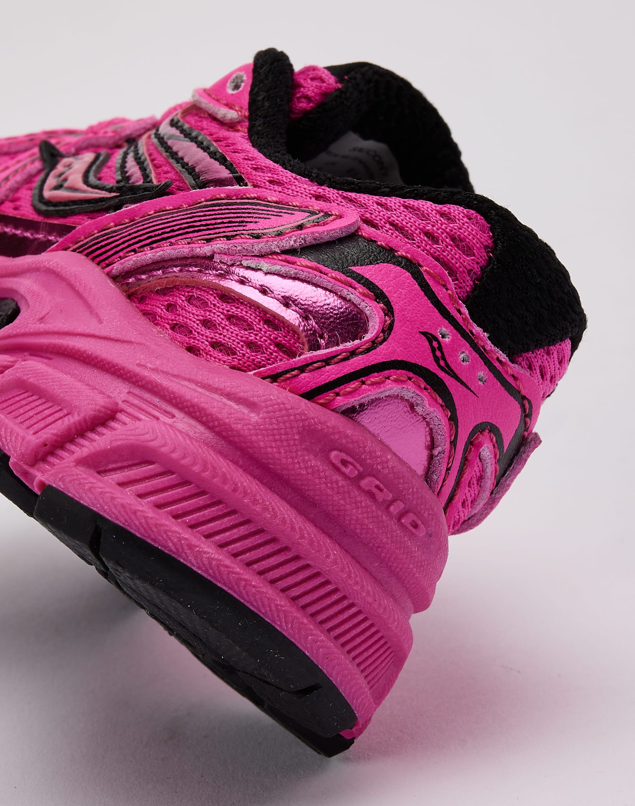 Saucony Ride Millennium Toddler - Image 5