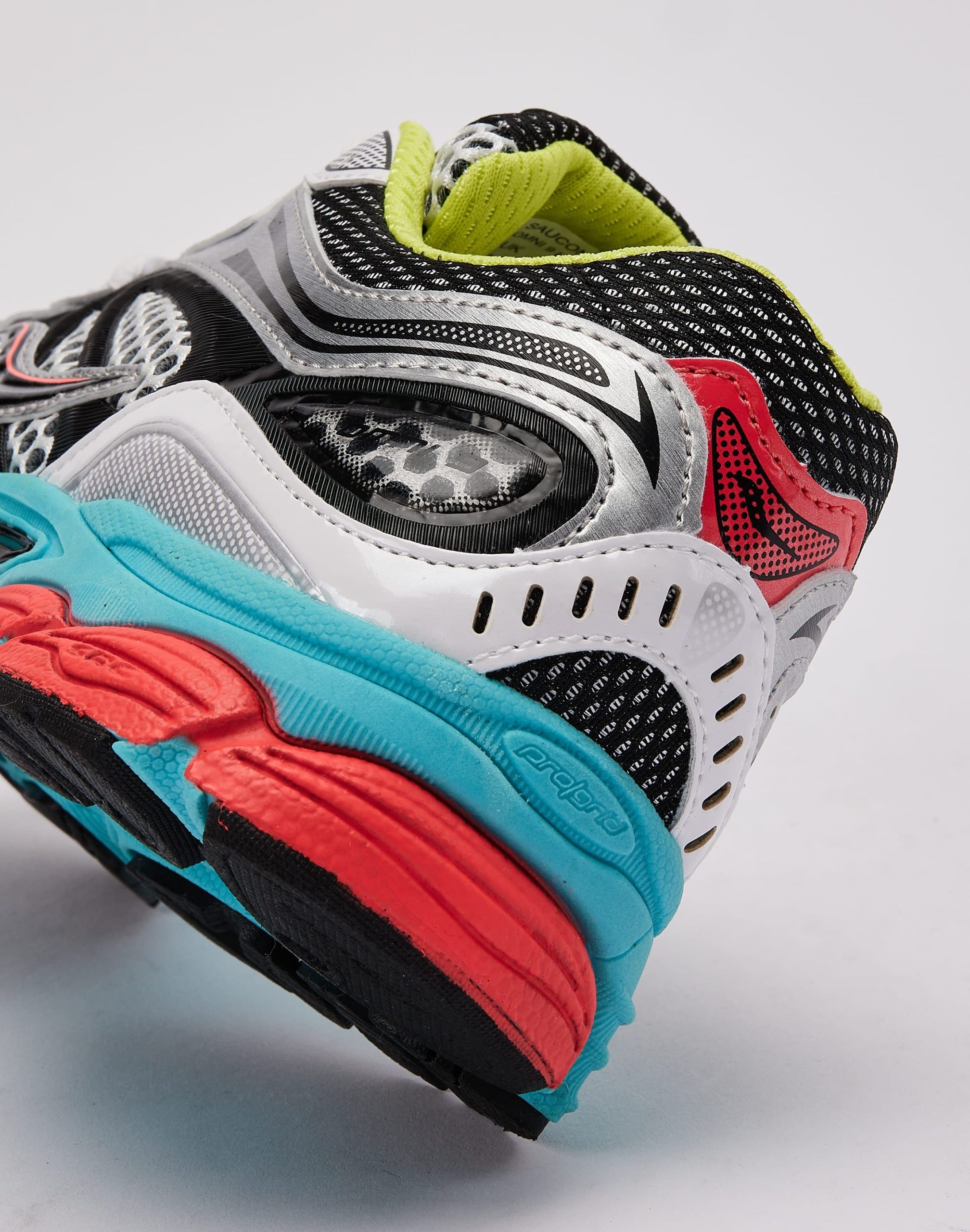 Saucony Omni 9 Grade-School - Image 5