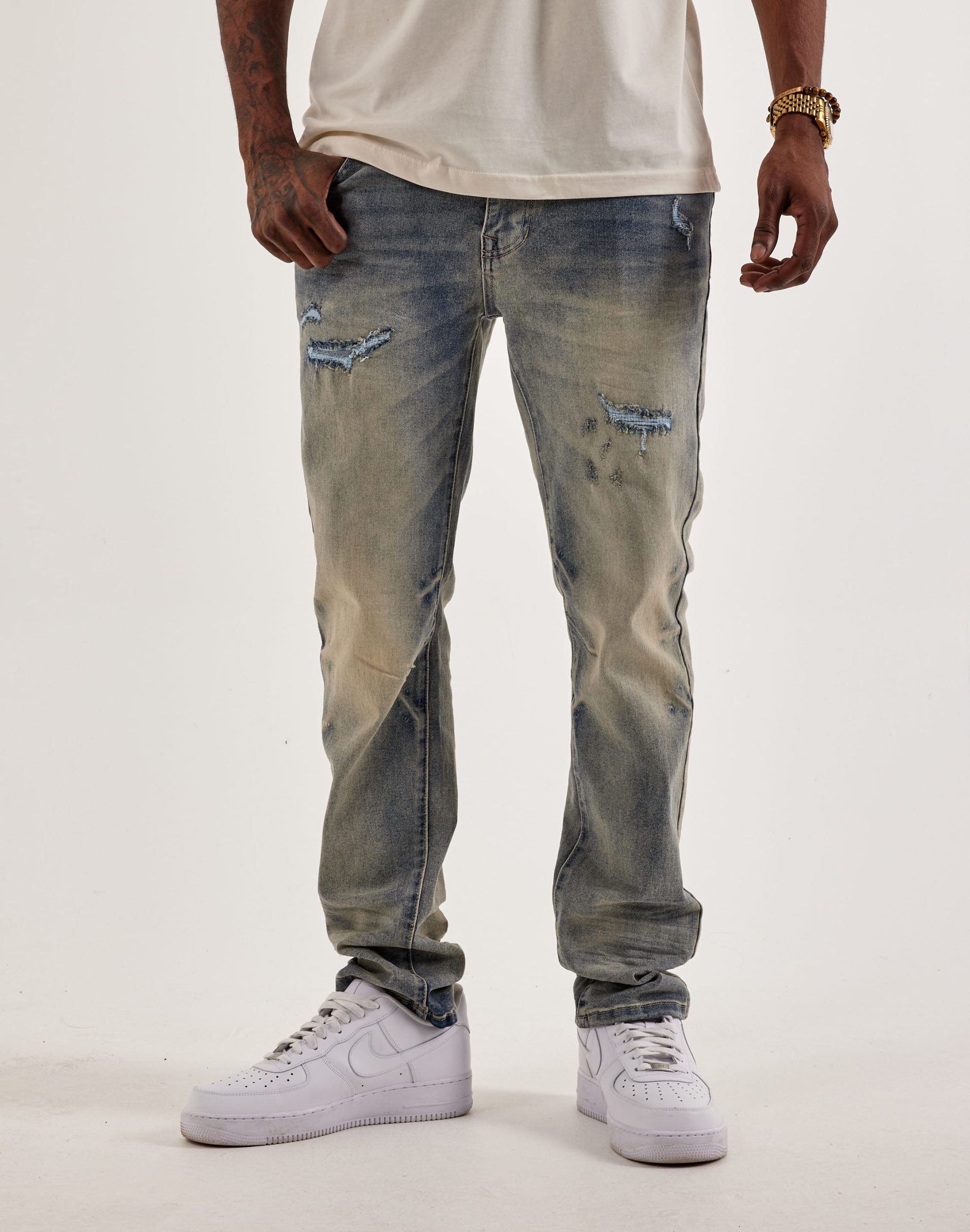 Smoke Rise Distressed Knee Burst Slim Denim Jeans