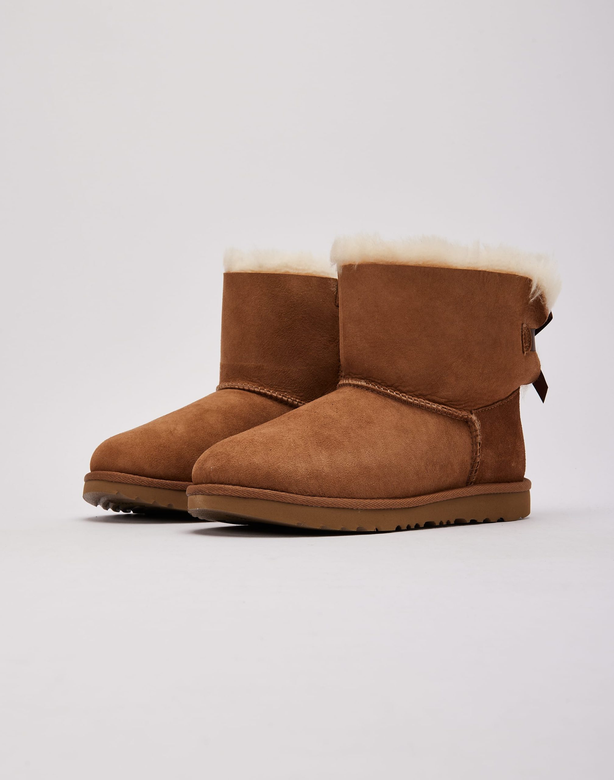UGG Mini Bailey Bow II Boots Grade-School - Image 2